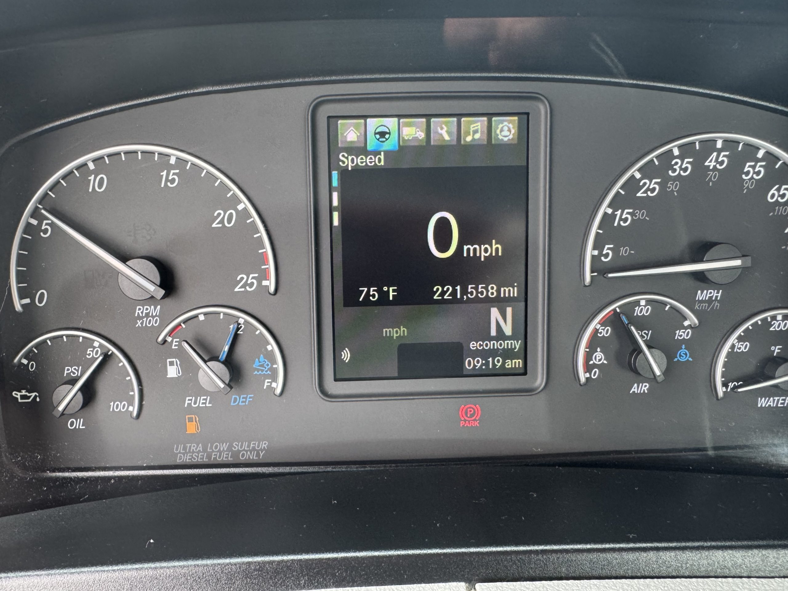 2021 Freightliner PE116DC 2021 Freightliner PE116DC - image 2 of 6