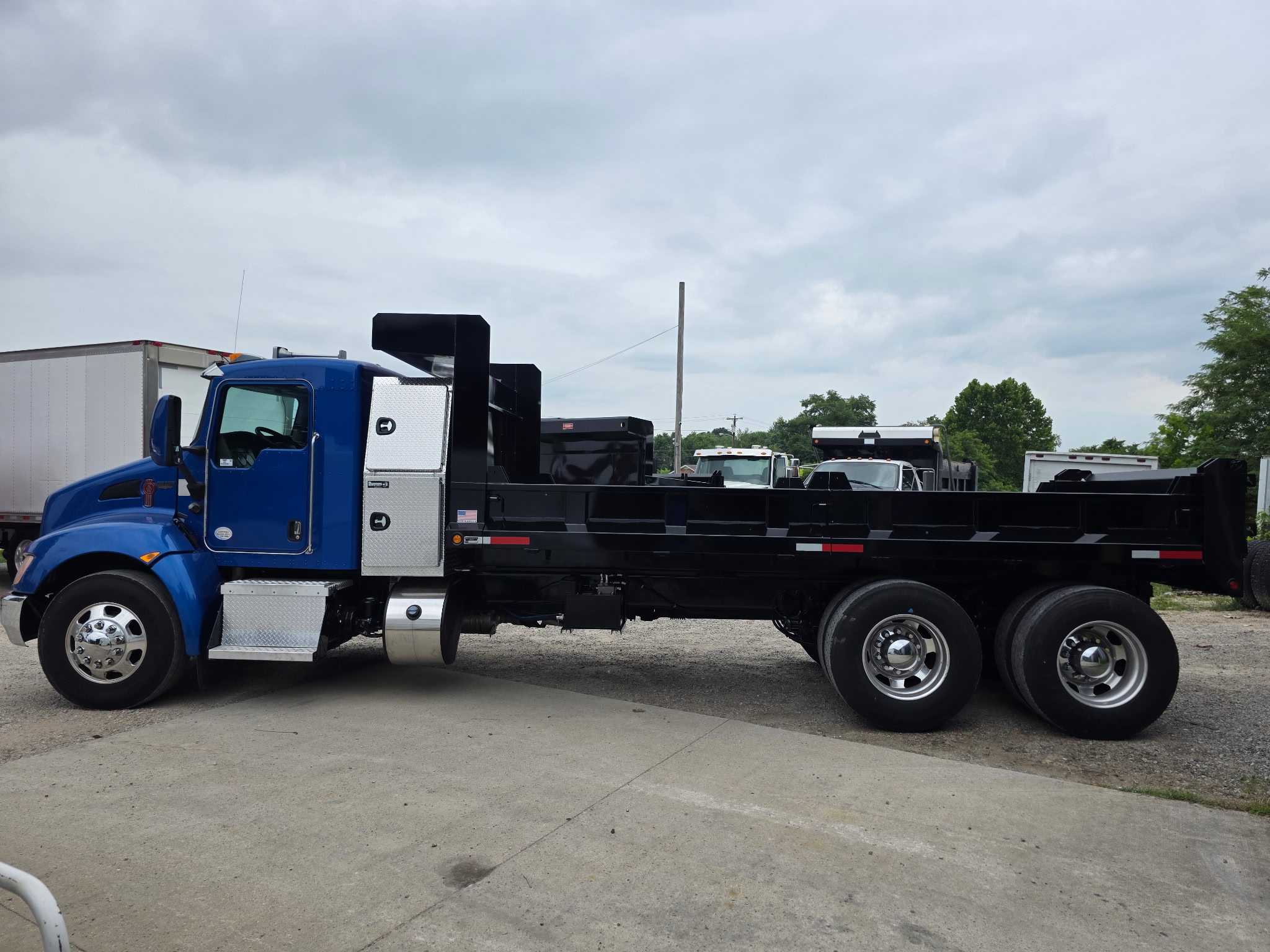 2019 Kenworth T370 2019 Kenworth T370 - image 4 of 4