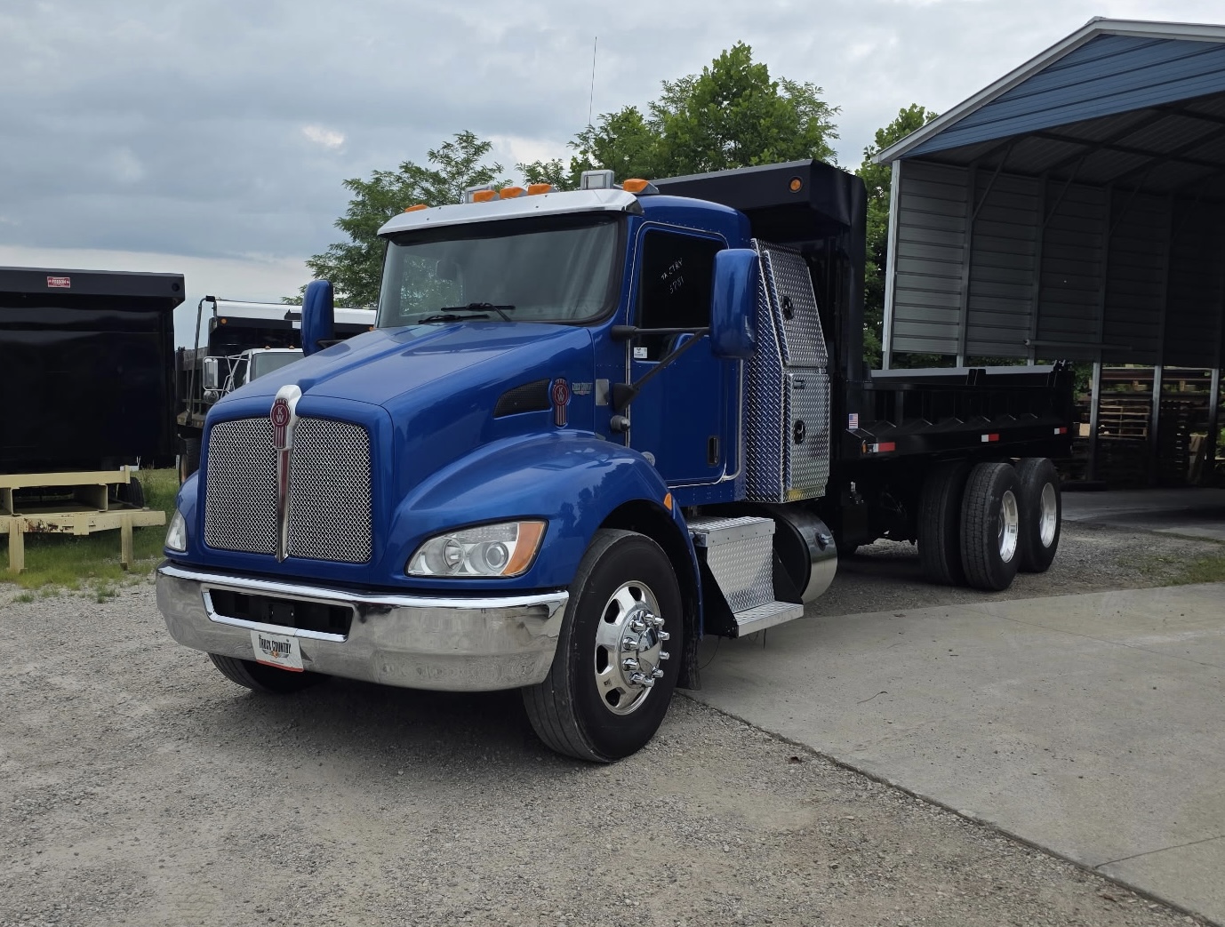 2019 Kenworth T370 2019 Kenworth T370 - image 1 of 4