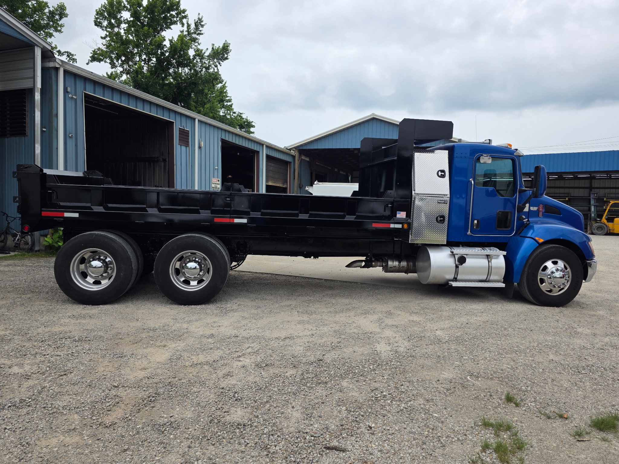 2019 Kenworth T370 2019 Kenworth T370 - image 3 of 4