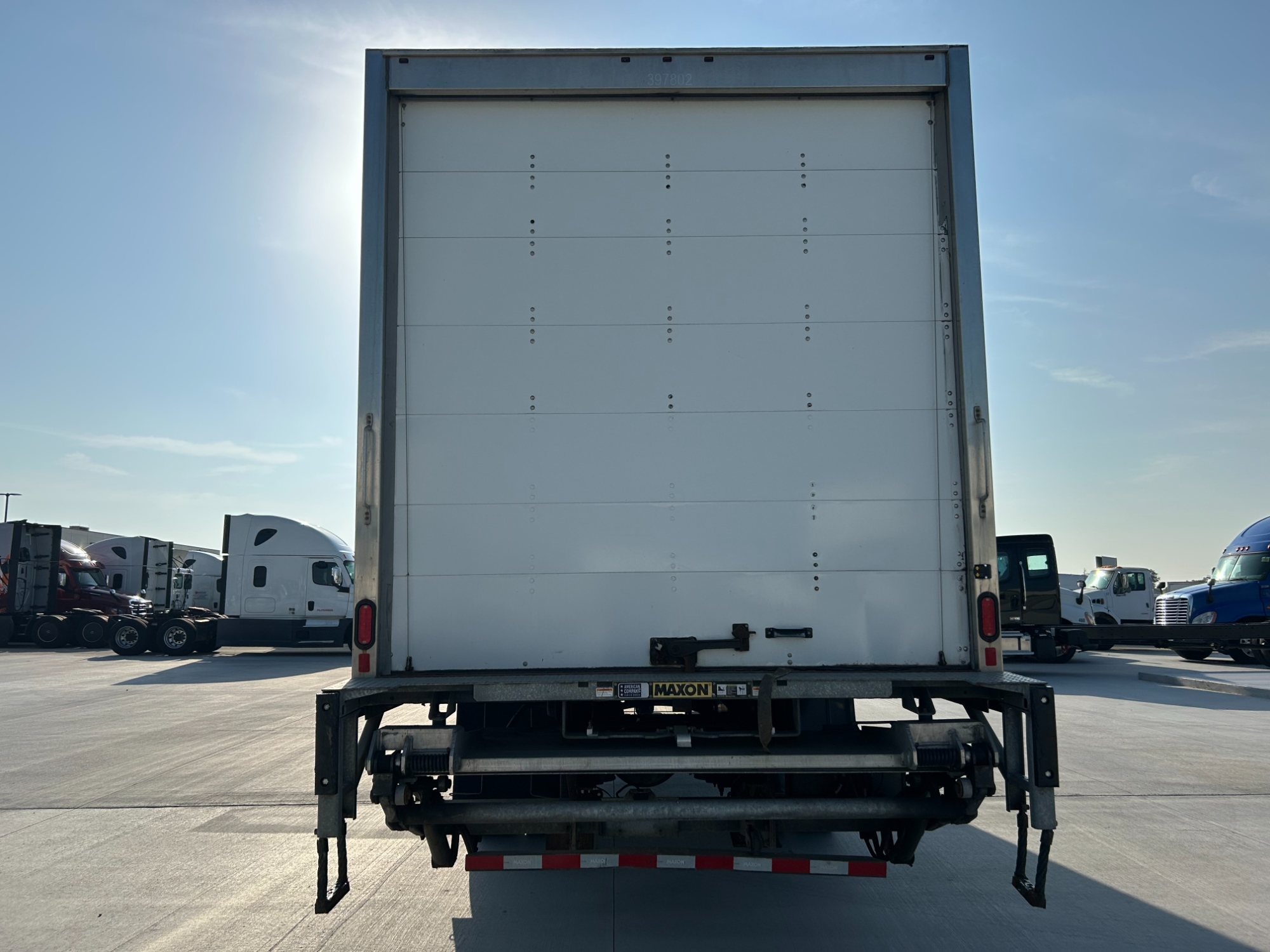 2022 Freightliner M2 106 2022 Freightliner M2 106 - image 4 of 6