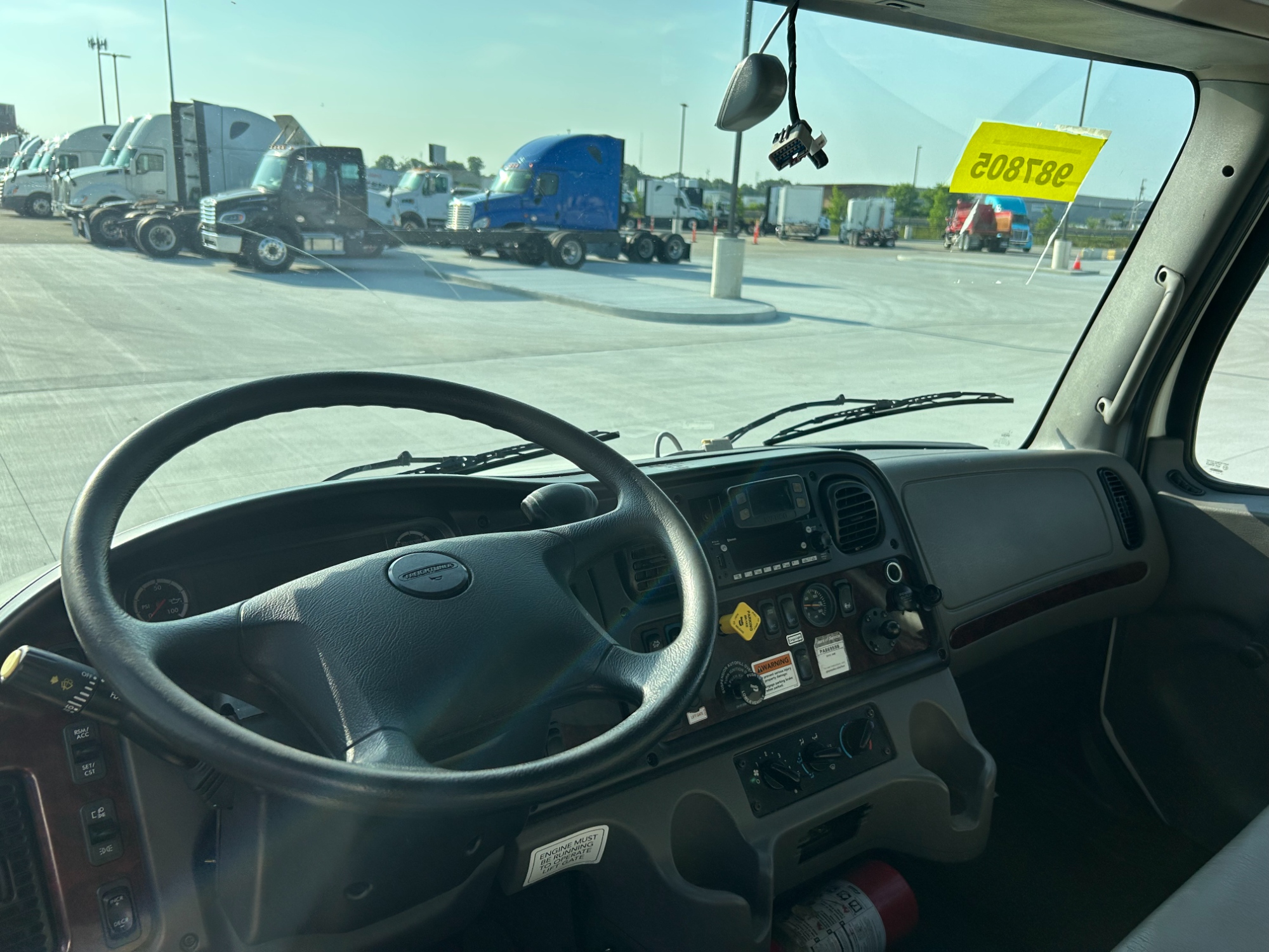 2022 Freightliner M2 106 2022 Freightliner M2 106 - image 6 of 6
