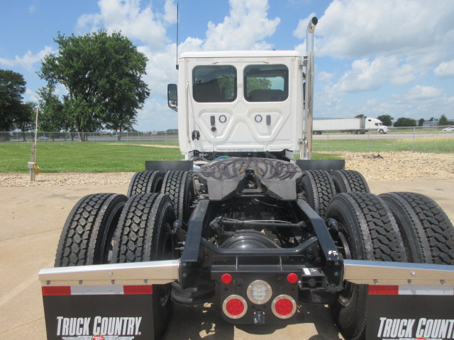 2027 Freightliner PT126DC 2027 Freightliner PT126DC - image 5 of 6