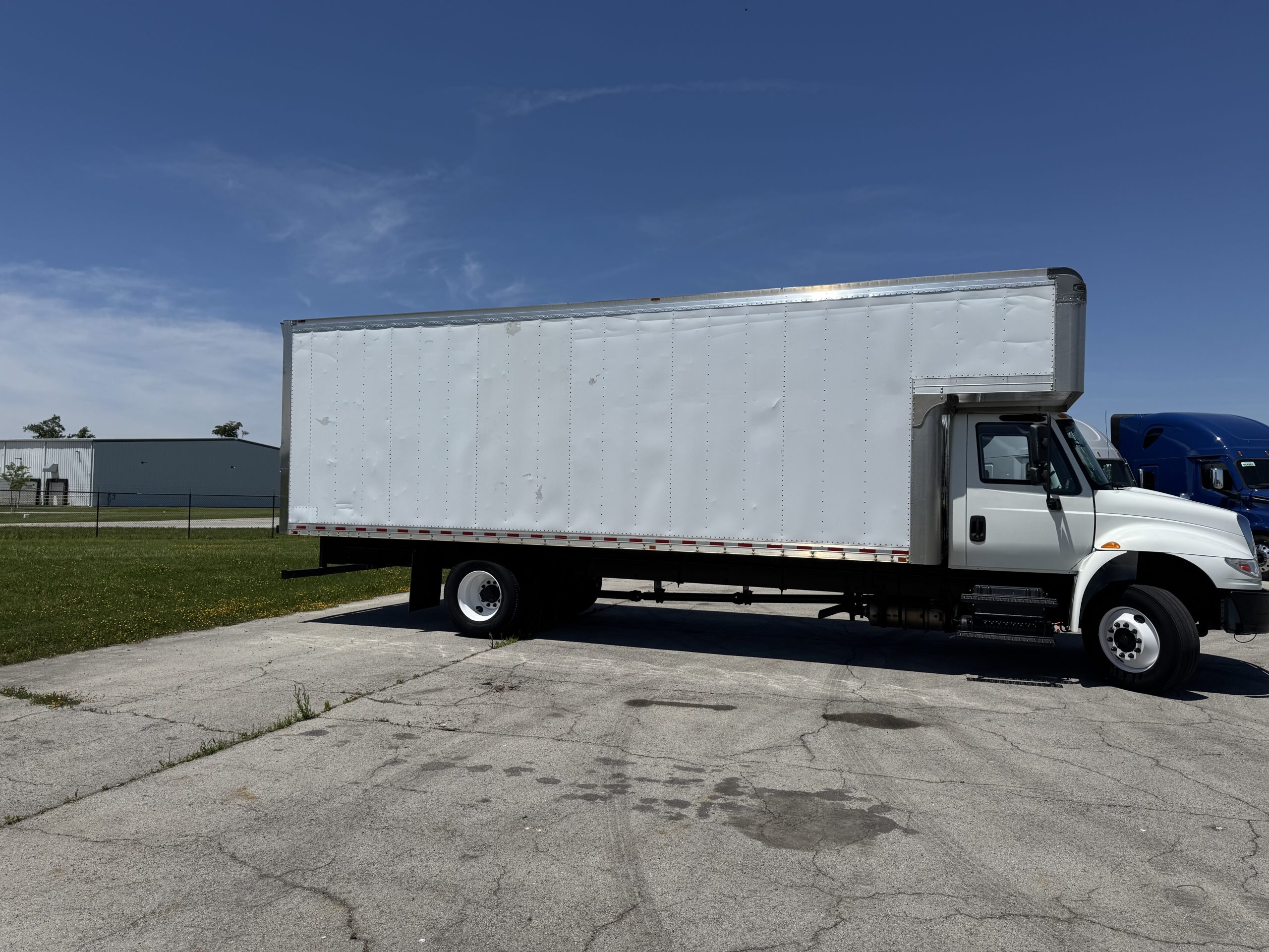 2018 International 4300 068Rf00000iA6CV 2018 International 4300 068Rf00000iA6CV