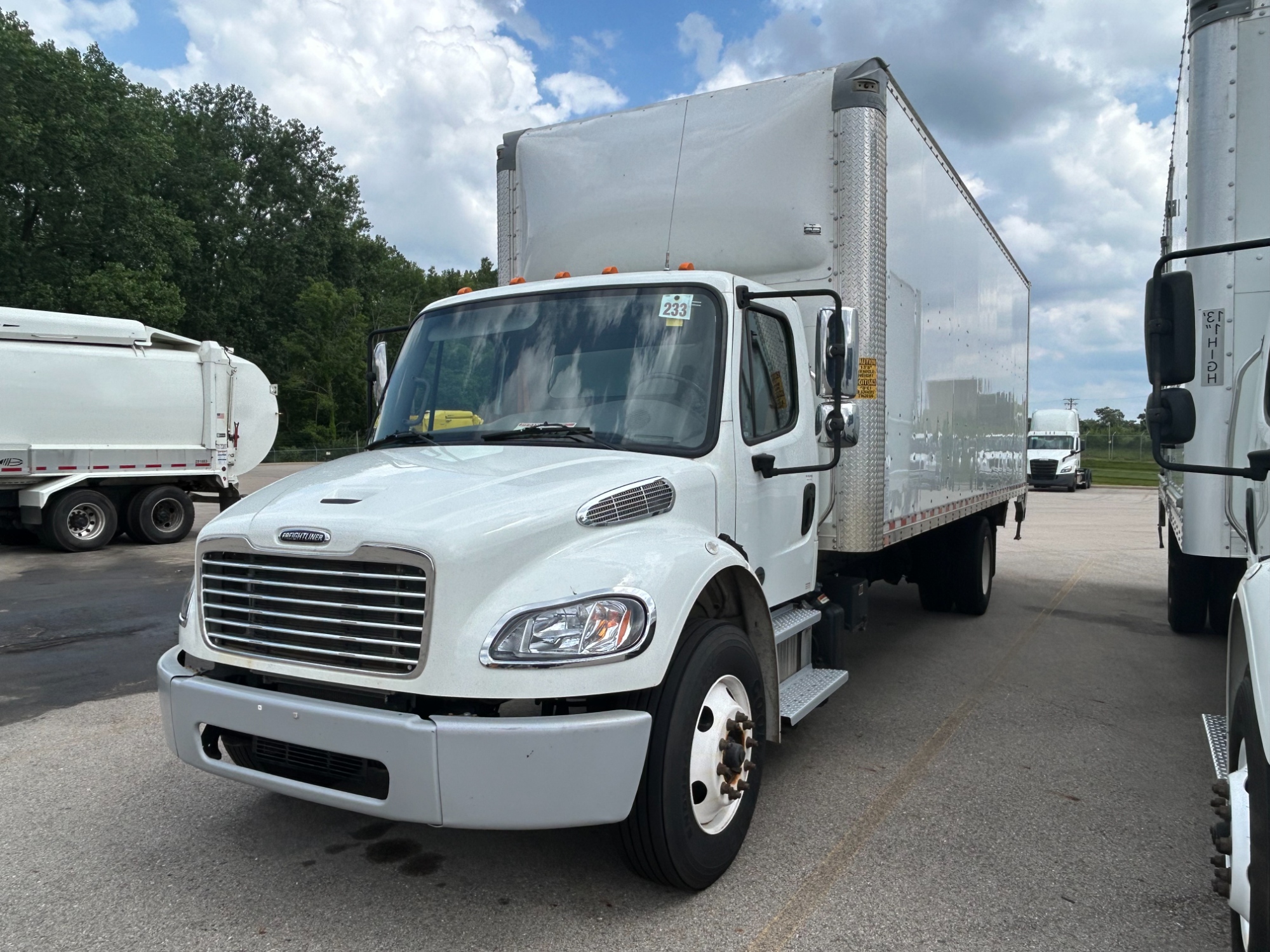 2023 Freightliner M2 106 2023 Freightliner M2 106 - image 1 of 1
