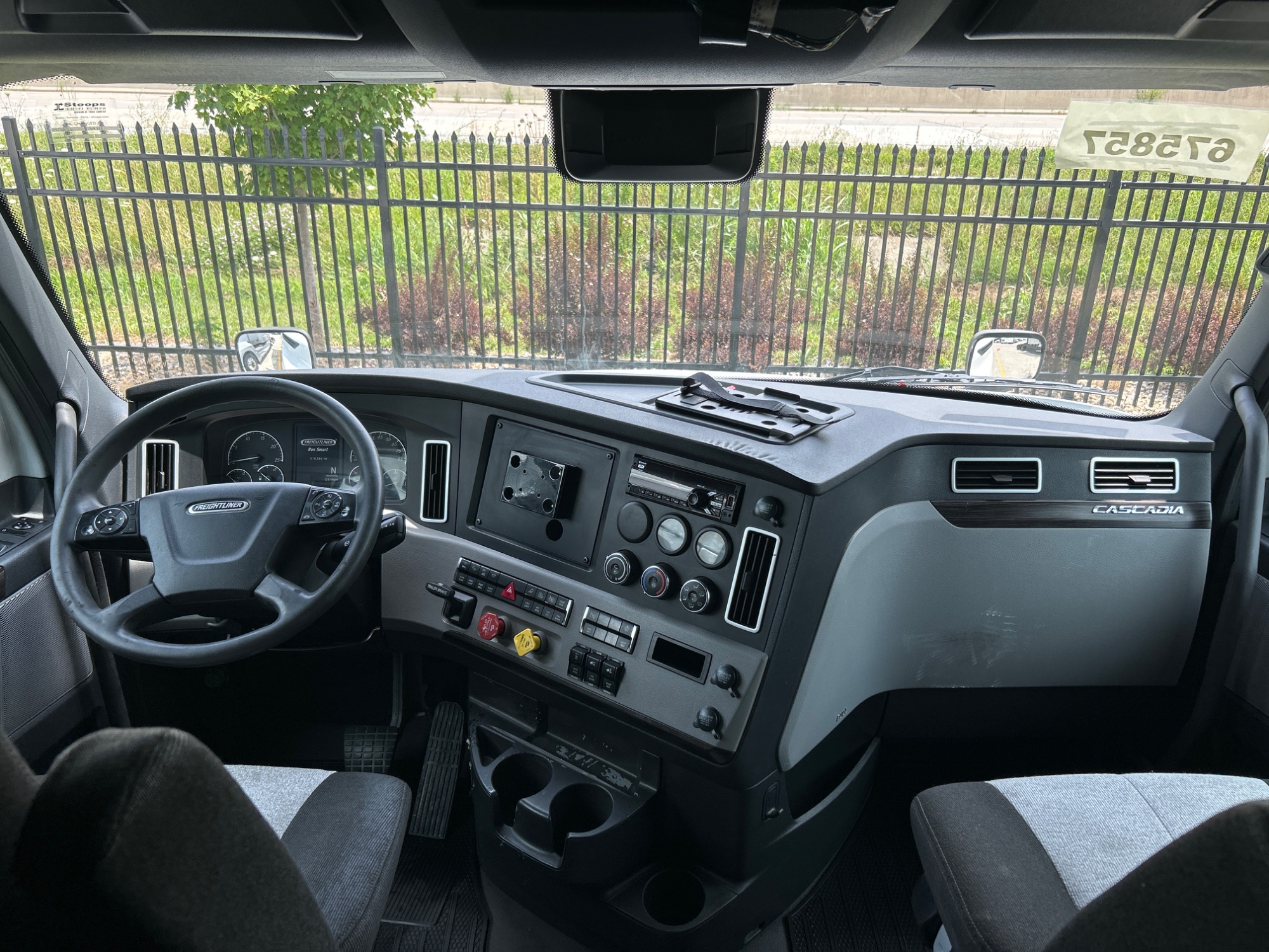 2021 Freightliner PT126SLP 2021 Freightliner PT126SLP - image 5 of 6