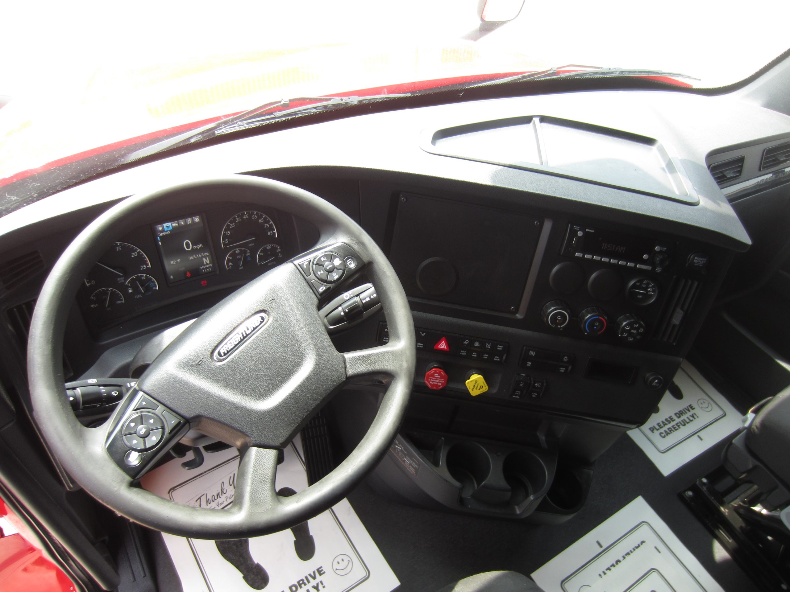 2023 Freightliner PT126SLP 2023 Freightliner PT126SLP - image 5 of 6