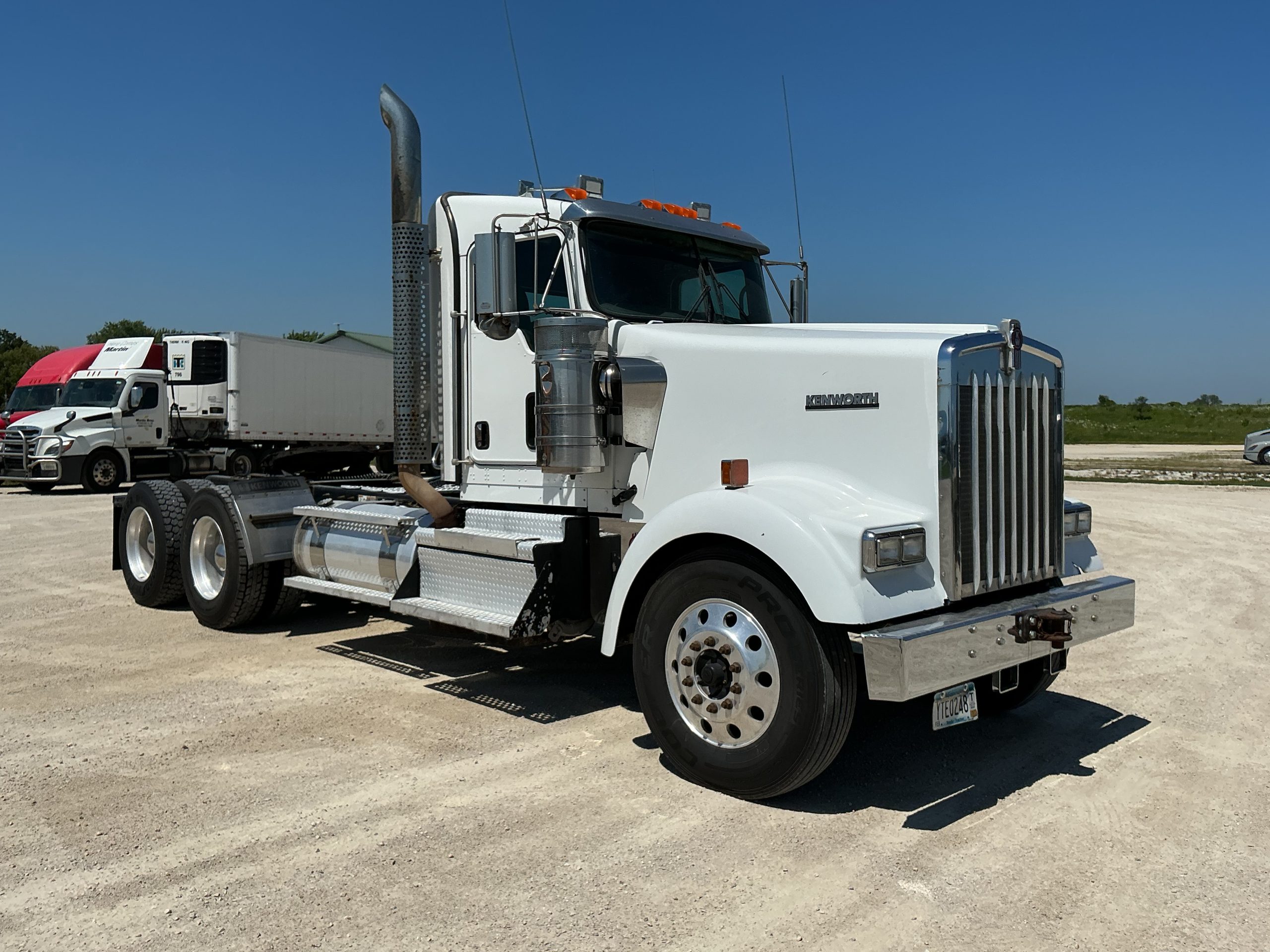 2018 Kenworth W900 2018 Kenworth W900 - image 3 of 6
