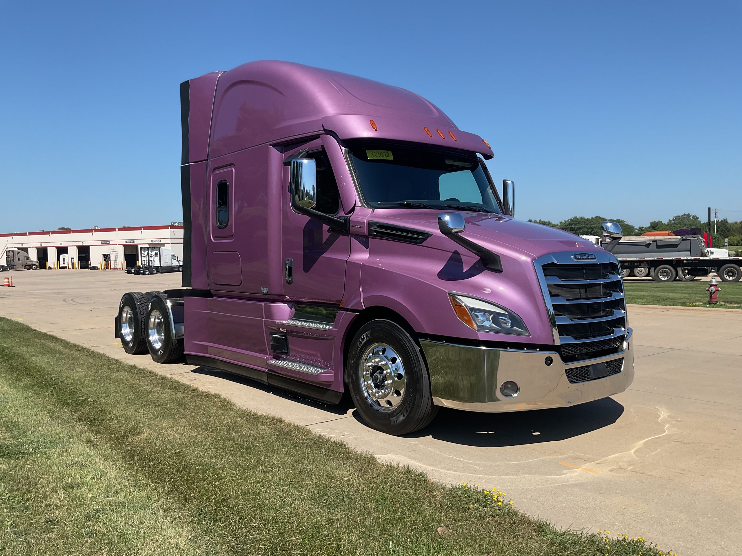 2024 Freightliner PT126SLP 2024 Freightliner PT126SLP - image 3 of 6
