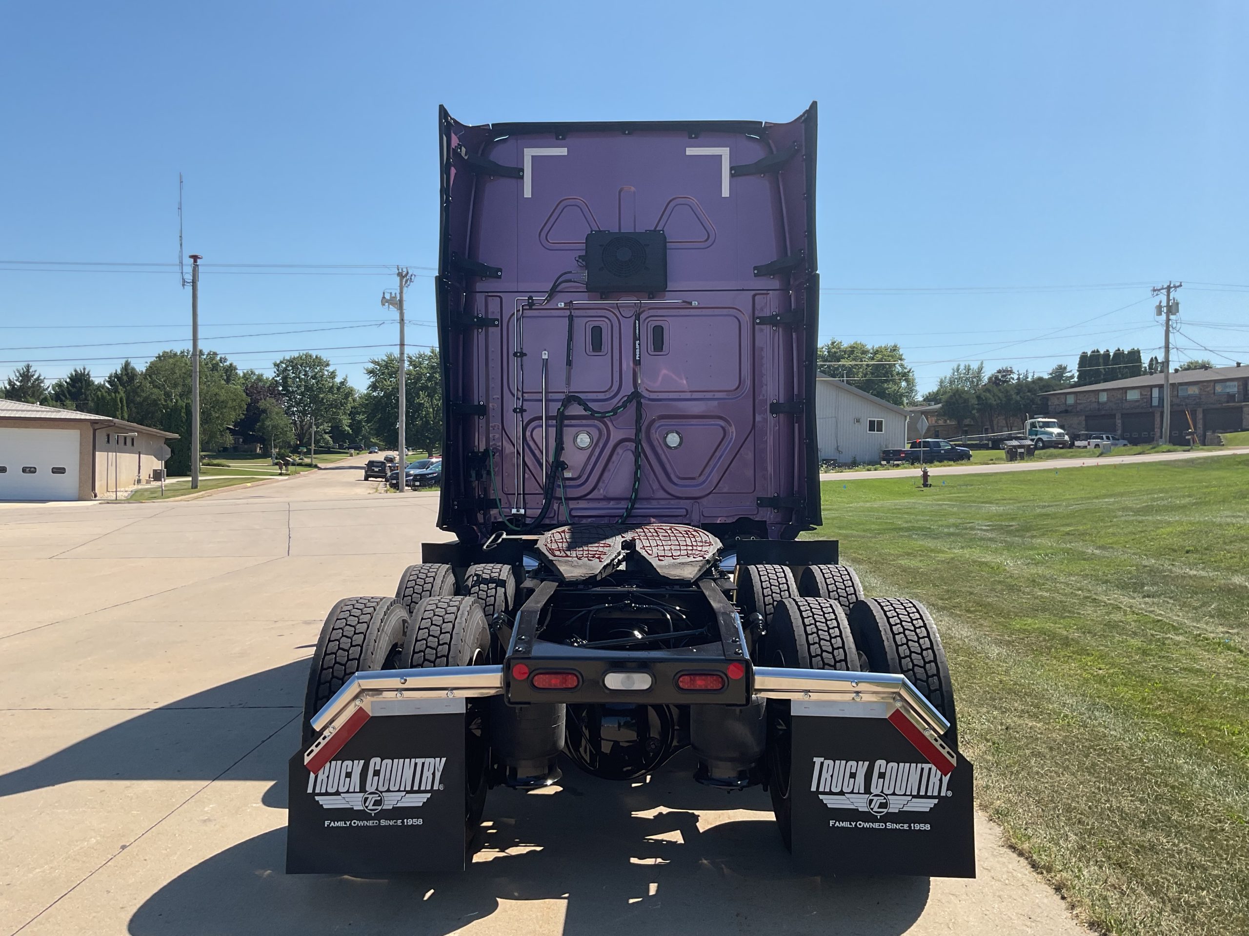 2024 Freightliner PT126SLP 2024 Freightliner PT126SLP - image 4 of 6