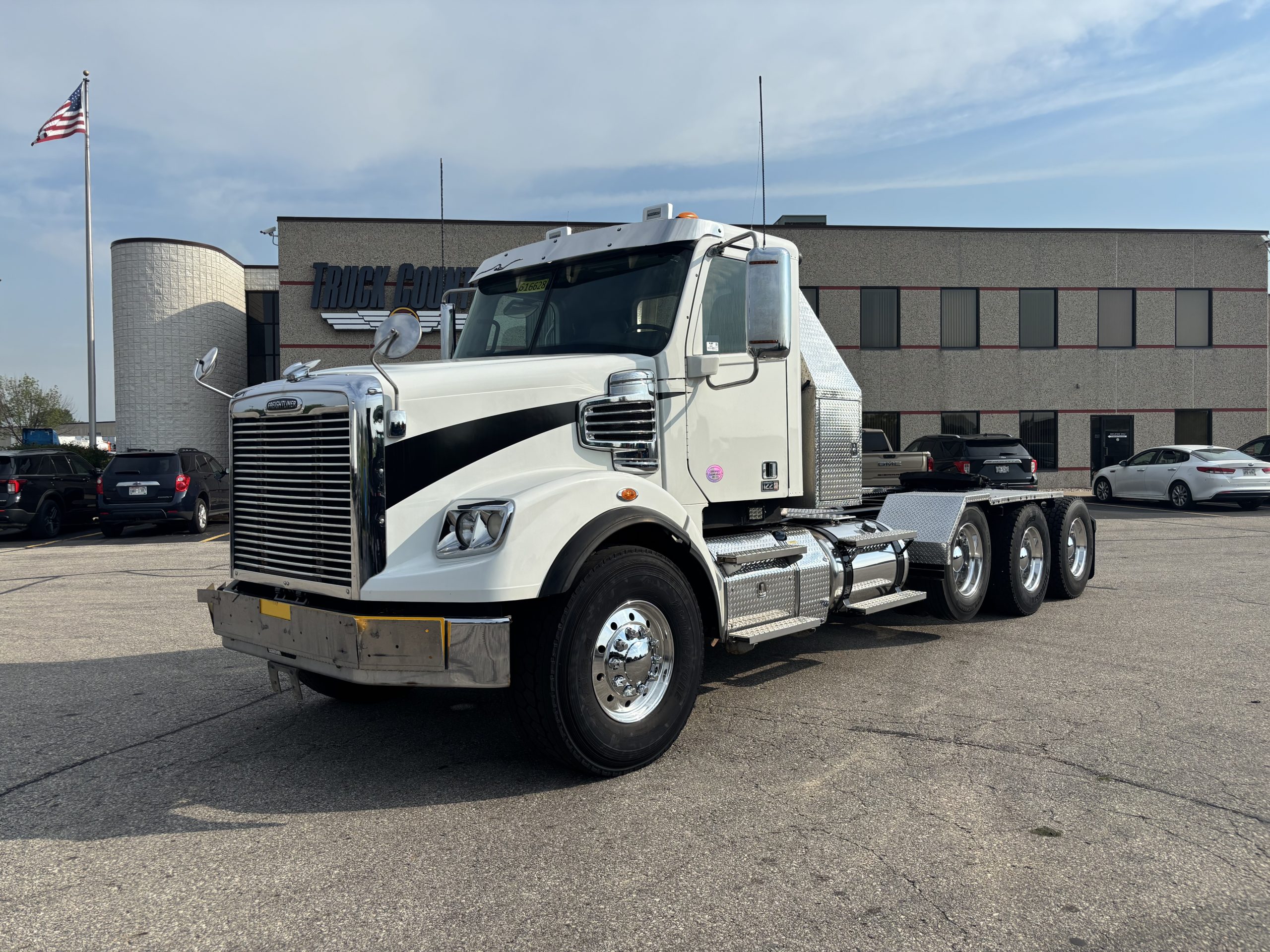 2020 Freightliner 122SD 2020 Freightliner 122SD - image 1 of 6
