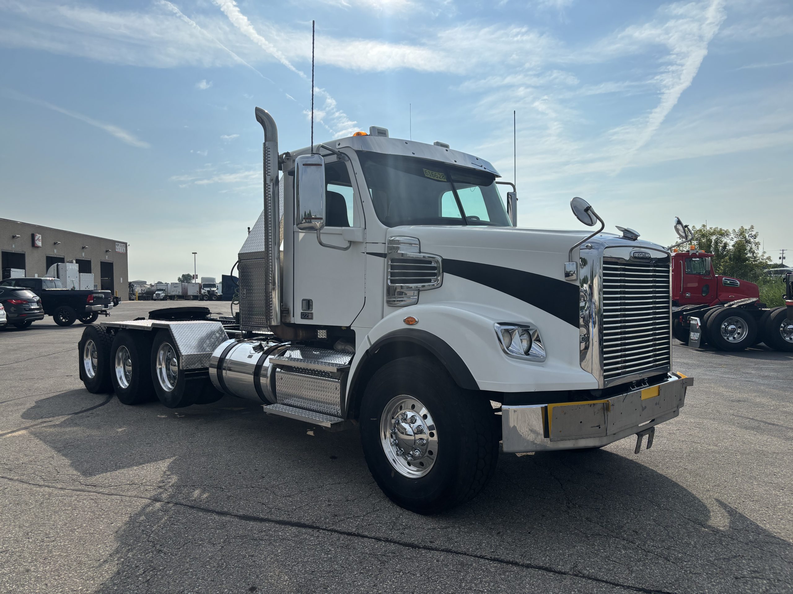 2020 Freightliner 122SD 2020 Freightliner 122SD - image 3 of 6