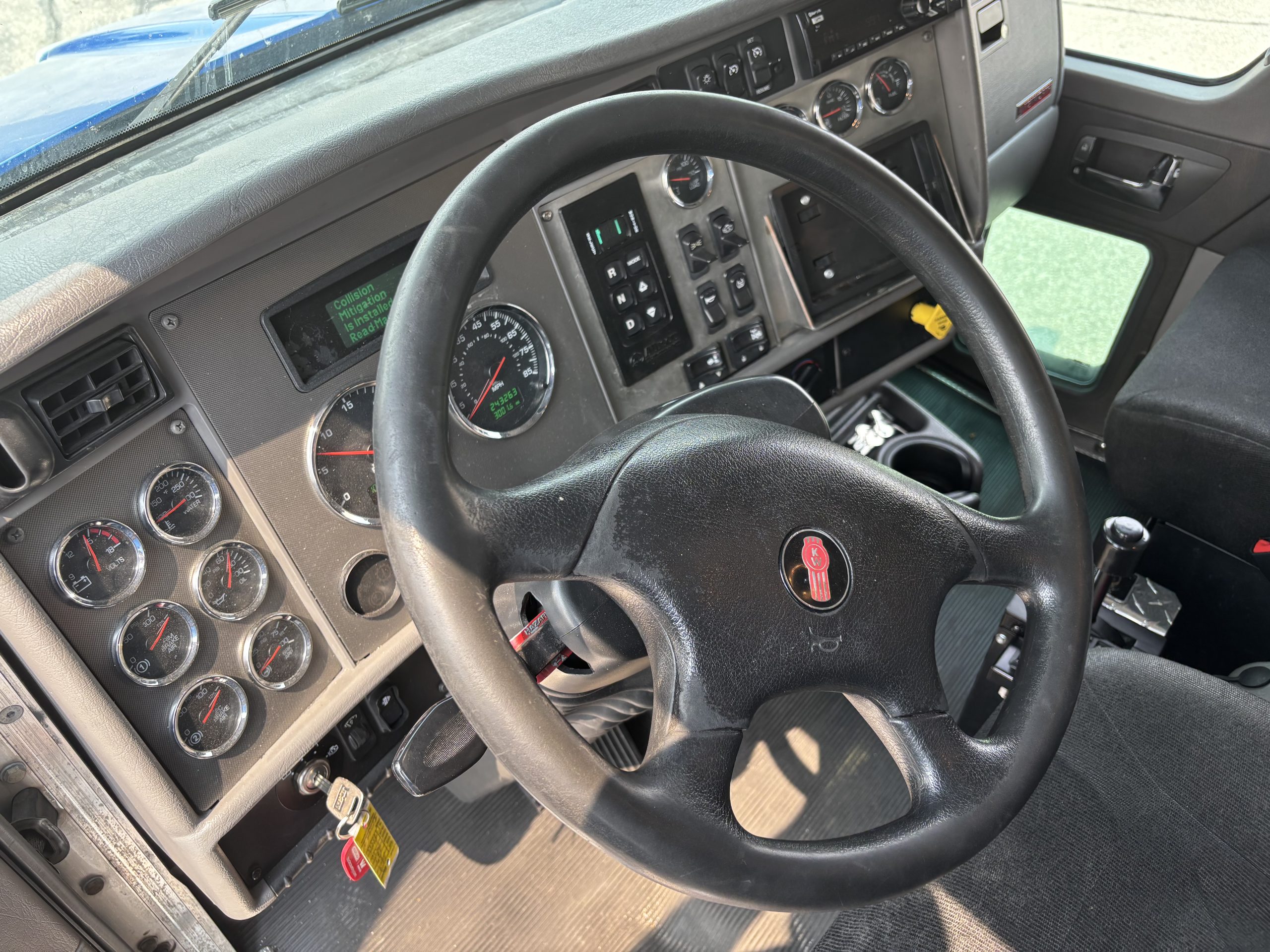 2019 Kenworth T370 2019 Kenworth T370 - image 4 of 6