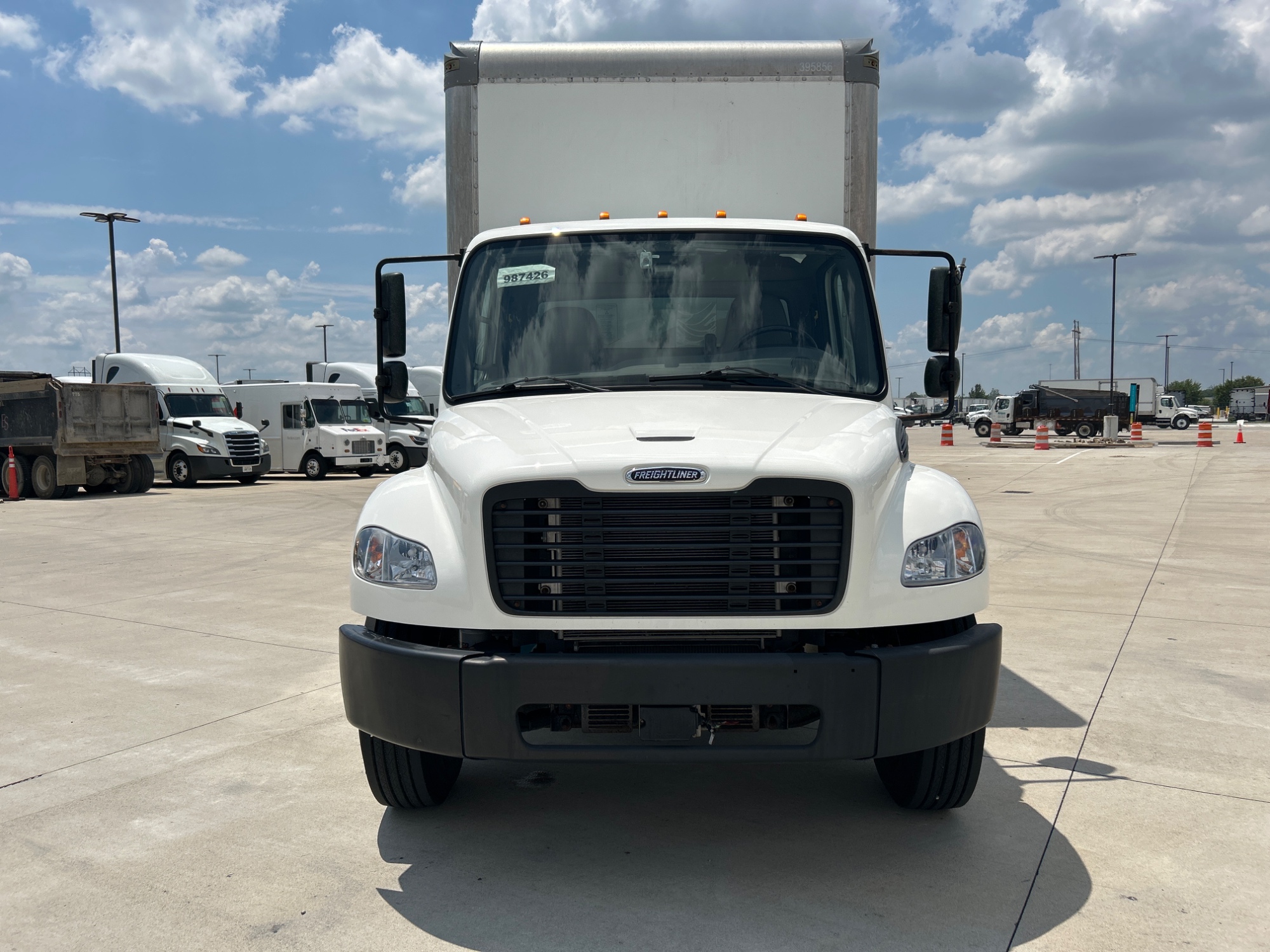 2022 Freightliner M2 106 2022 Freightliner M2 106 - image 3 of 6