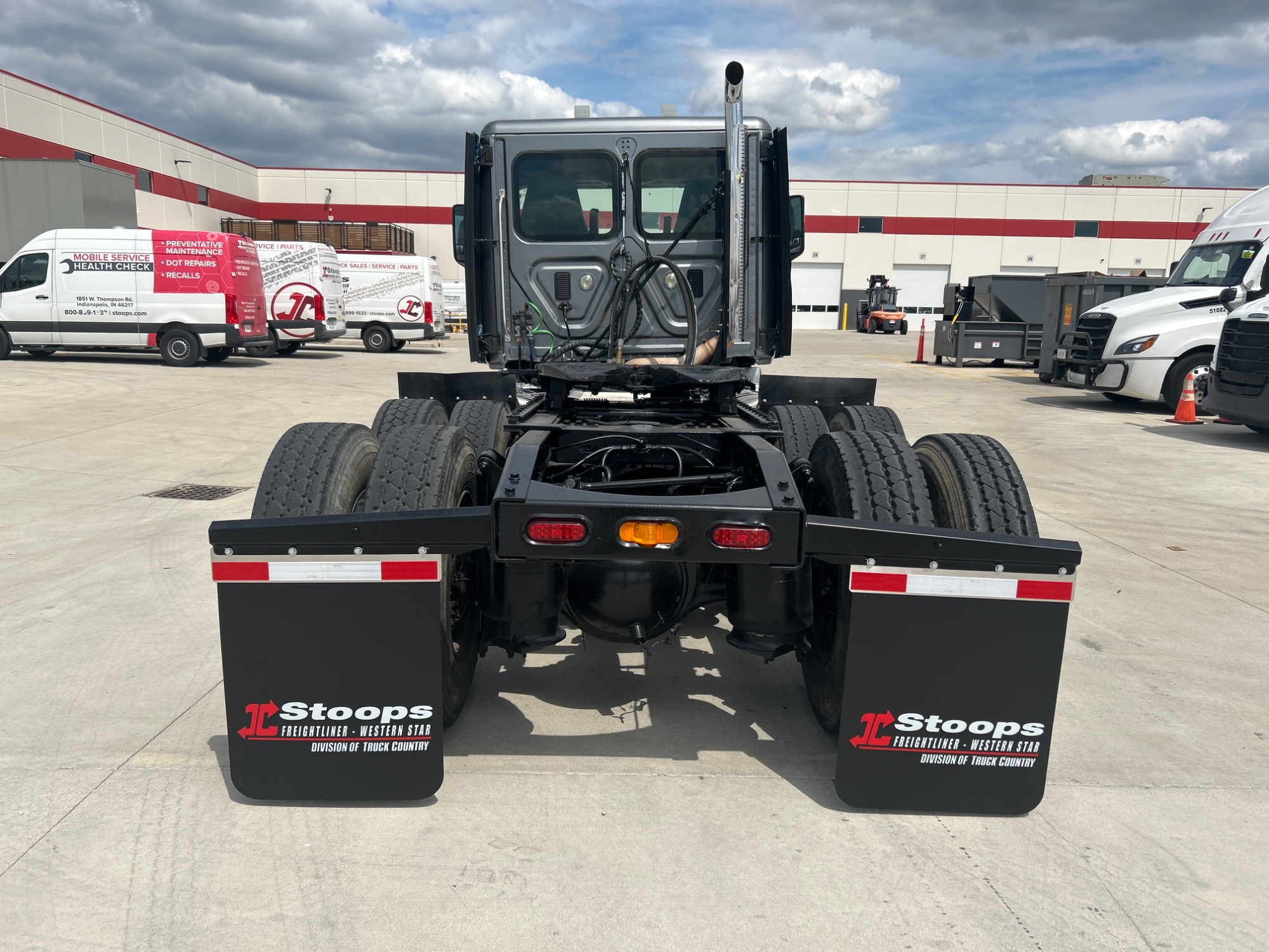 2019 Freightliner PT126DC 2019 Freightliner PT126DC - image 4 of 5
