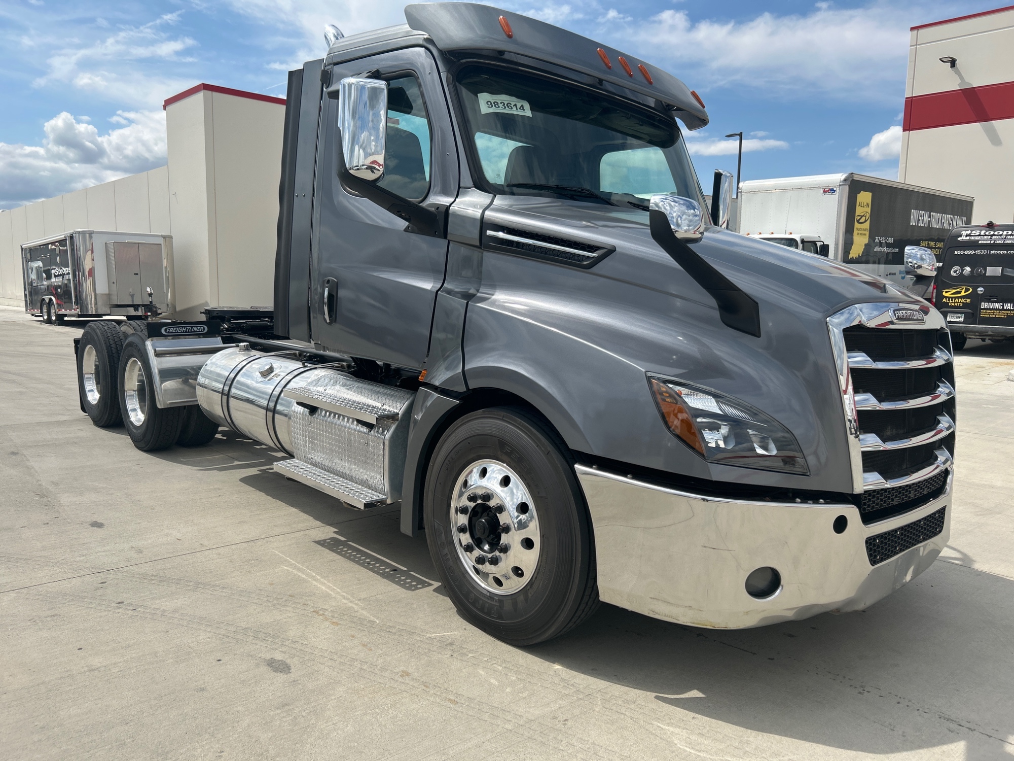 2019 Freightliner PT126DC 2019 Freightliner PT126DC - image 3 of 5