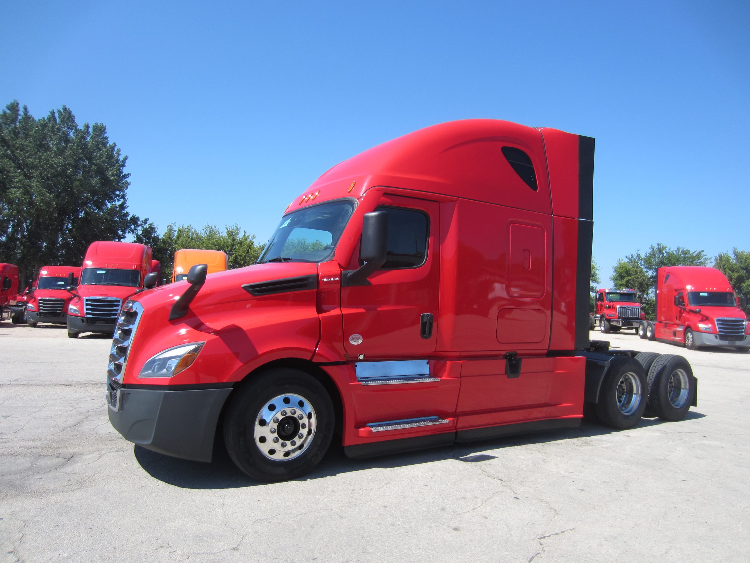 2023 Freightliner PT126SLP 2023 Freightliner PT126SLP - image 1 of 6