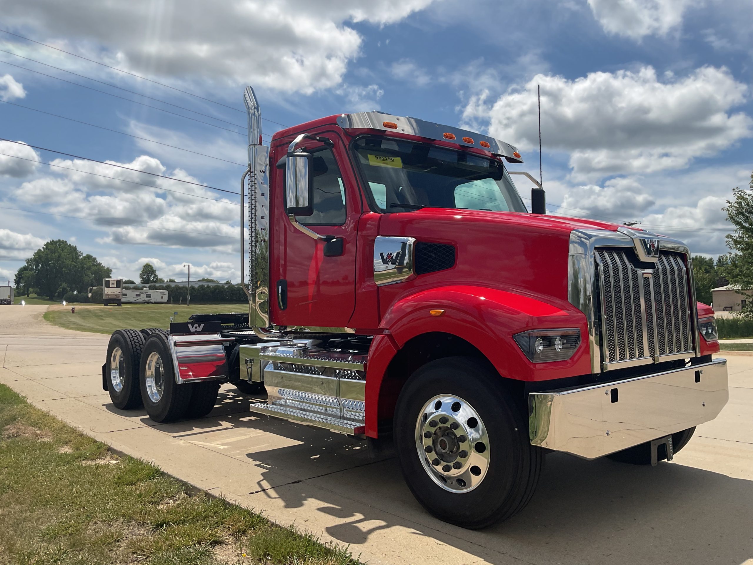 2027 Western Star - image 4 of 6