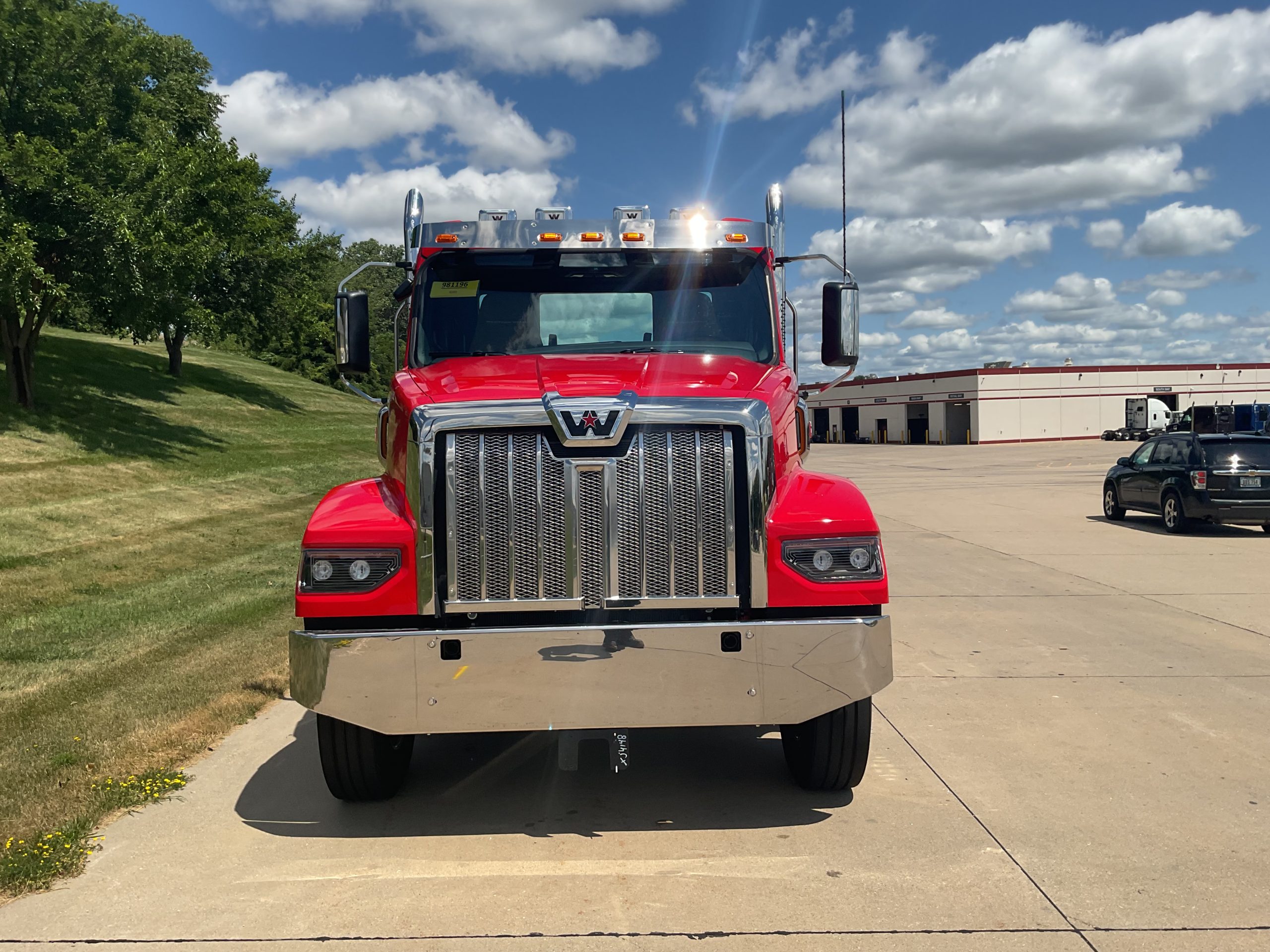 2027 Western Star 2027 Western Star - image 3 of 6