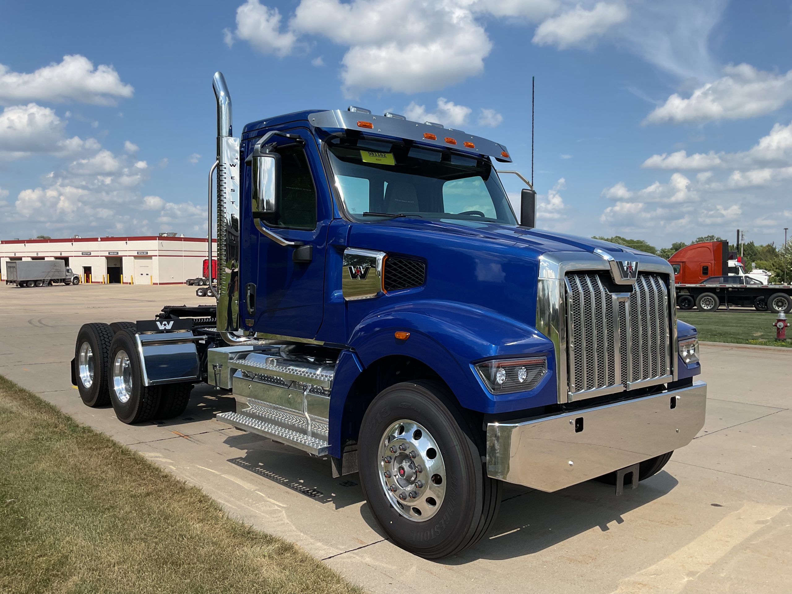 2027 Western Star 2027 Western Star - image 3 of 6