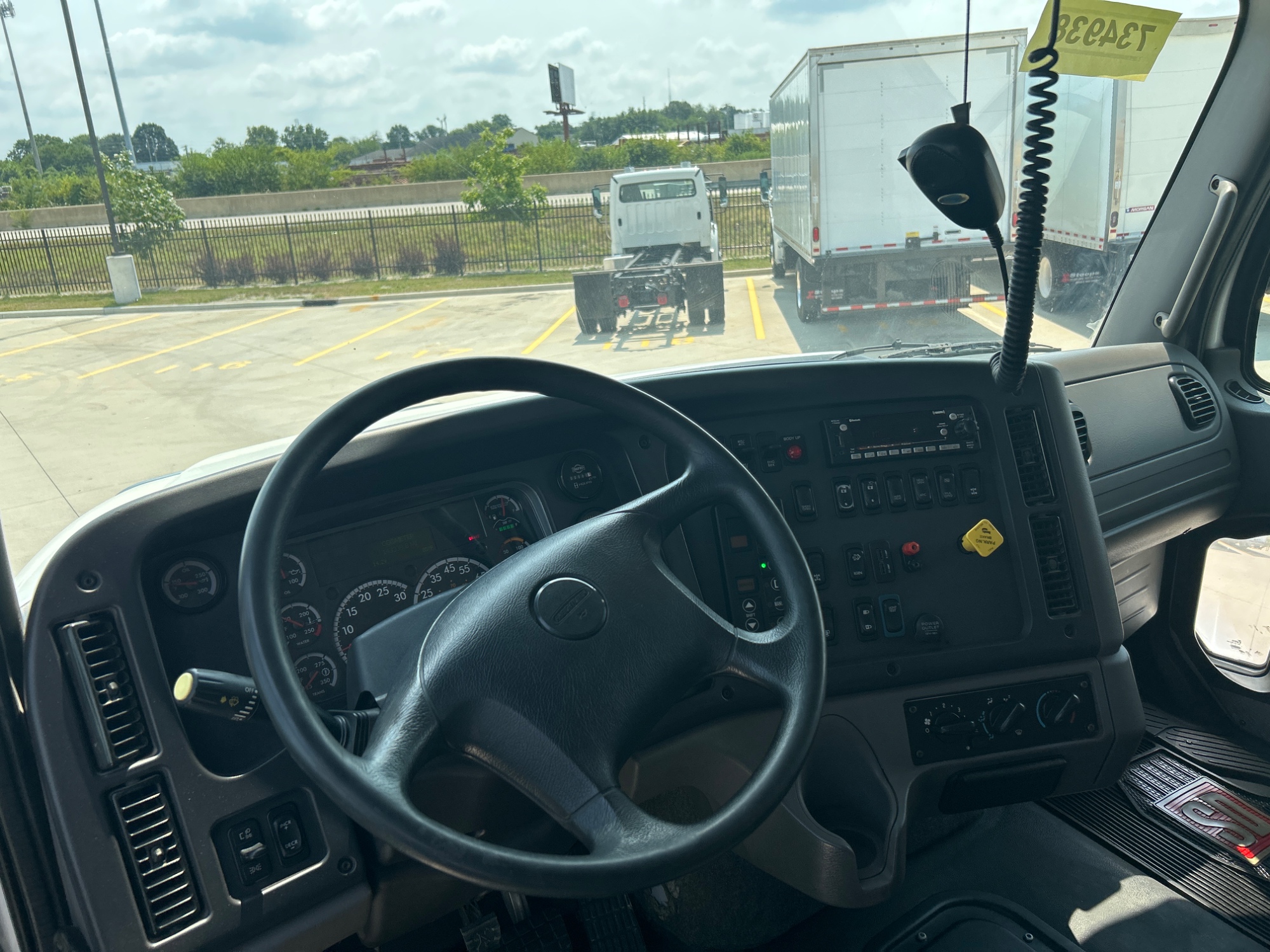2022 Freightliner 114SD in Indianapolis, IN — photo 5