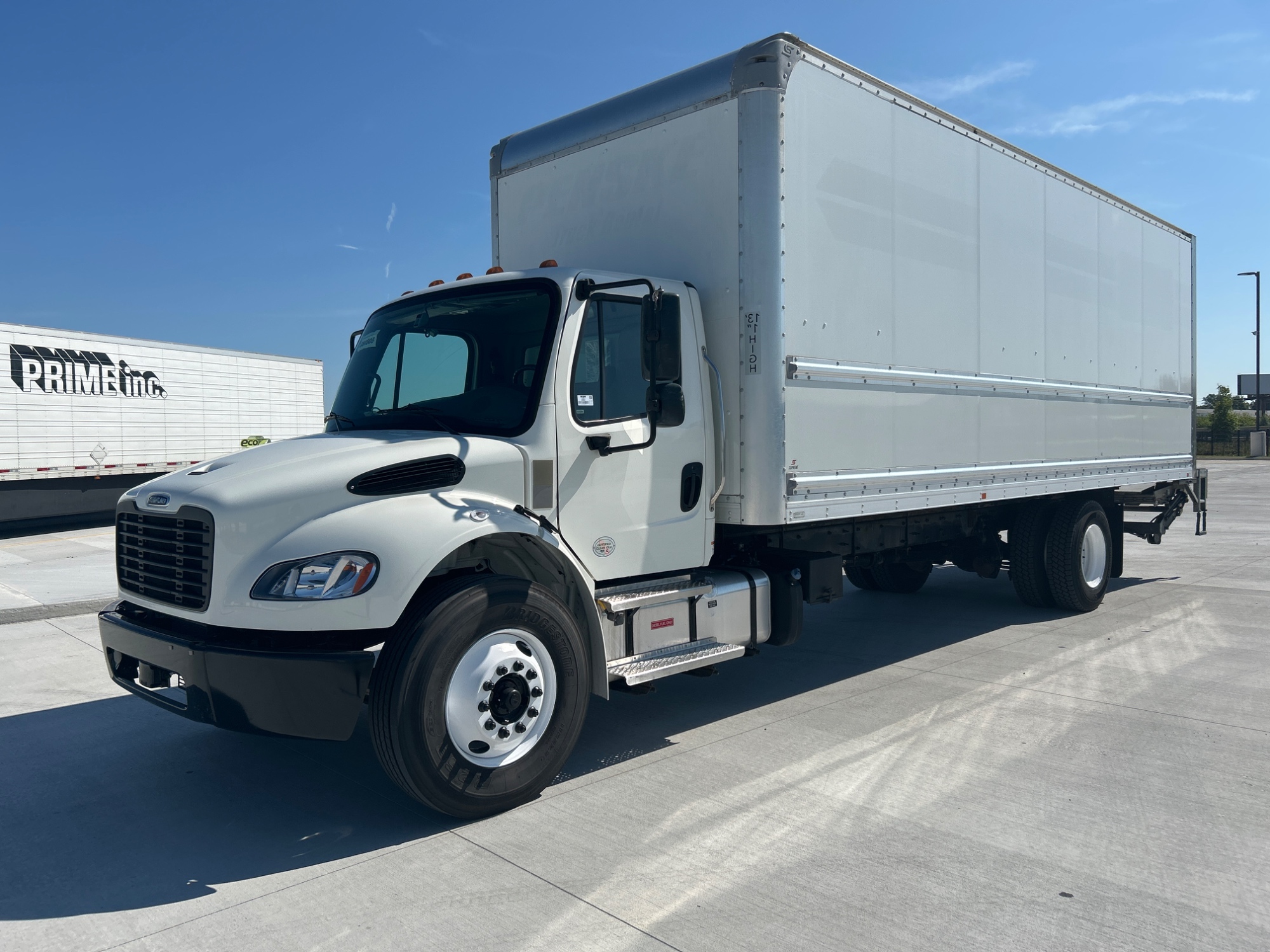 2022 Freightliner M2 106 2022 Freightliner M2 106 - image 1 of 6