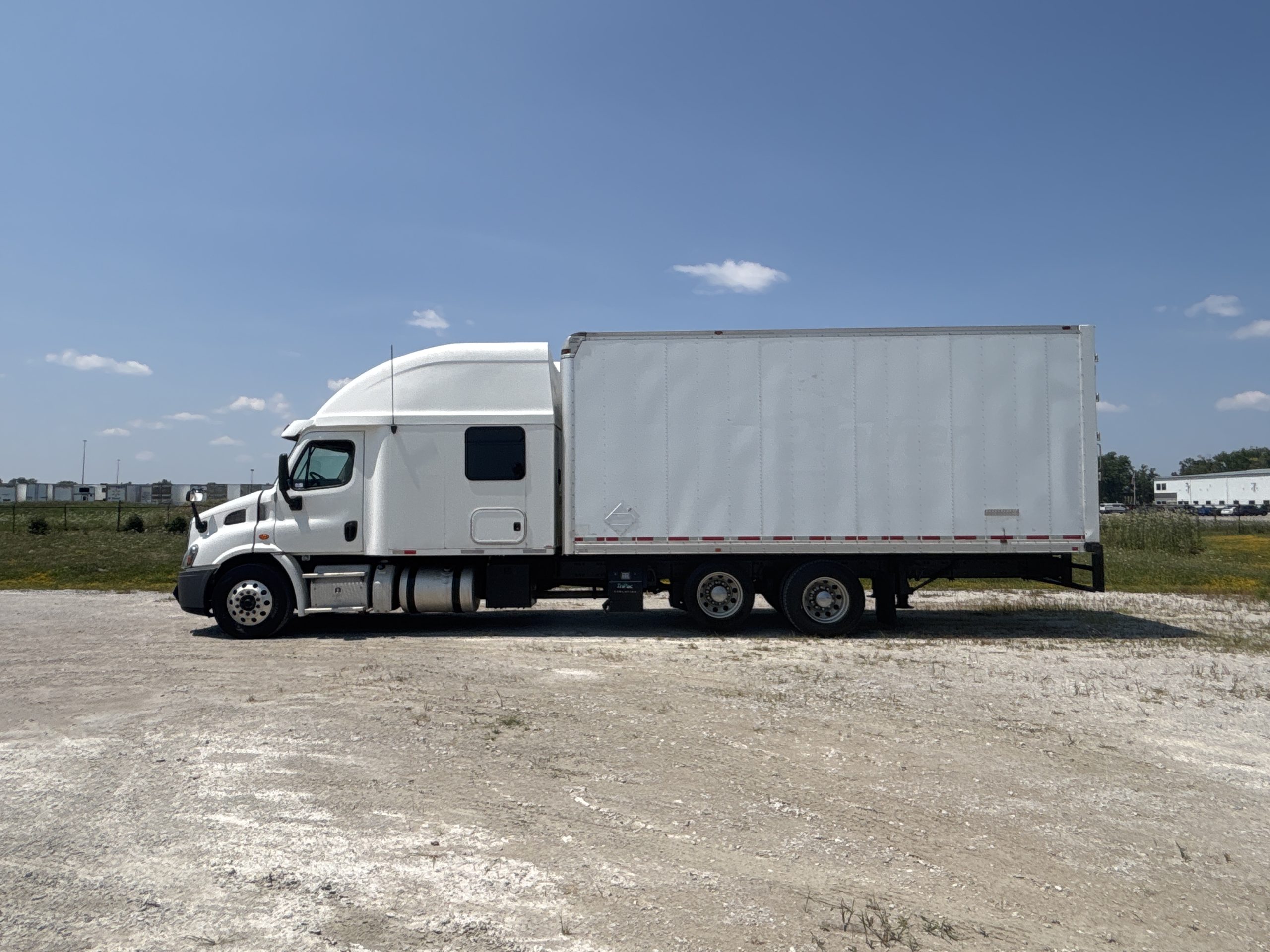 2016 Freightliner CA113 068Rf00000jQNaB 2016 Freightliner CA113 068Rf00000jQNaB