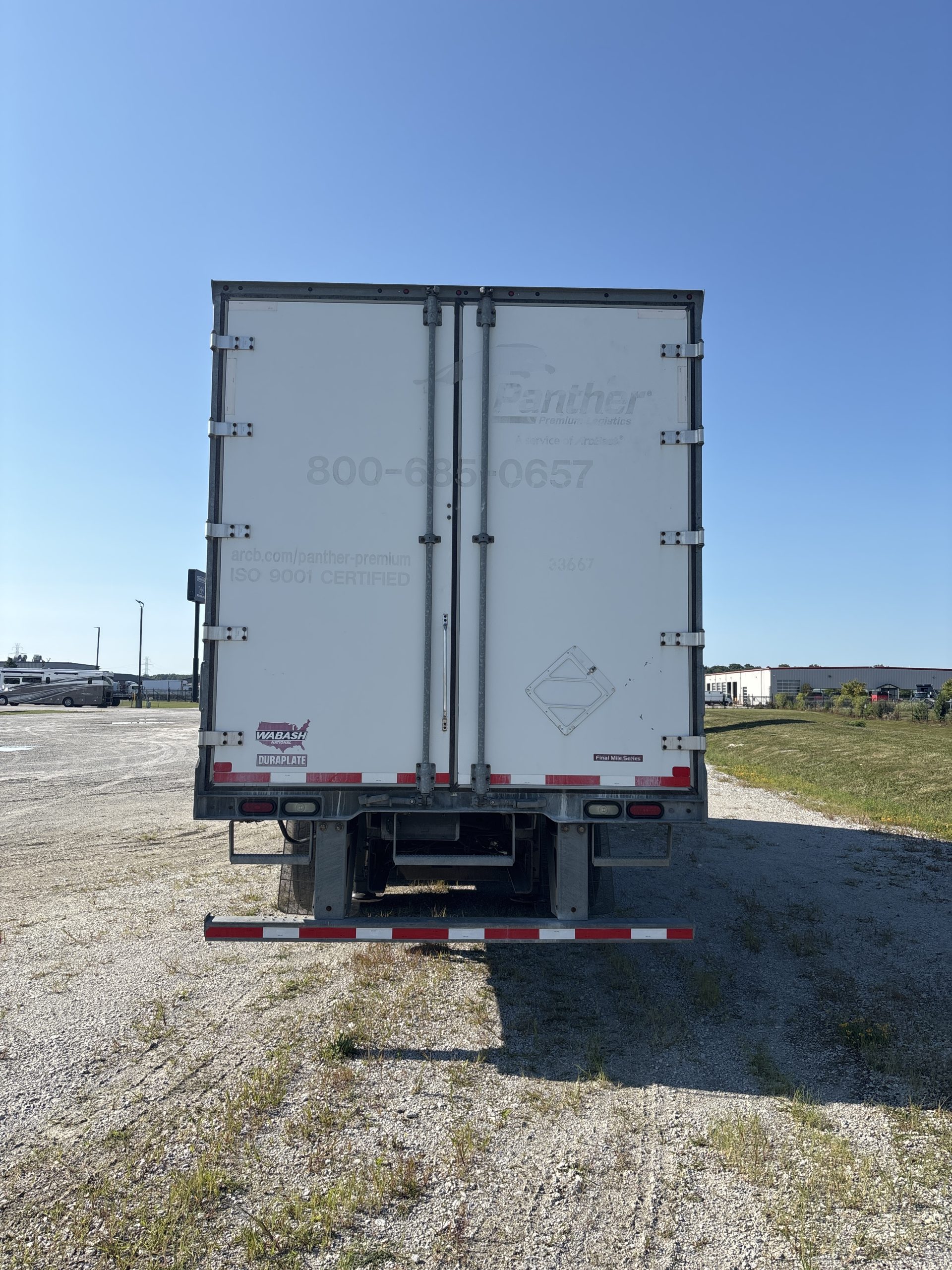 2016 Freightliner CA113 2016 Freightliner CA113 - image 4 of 6