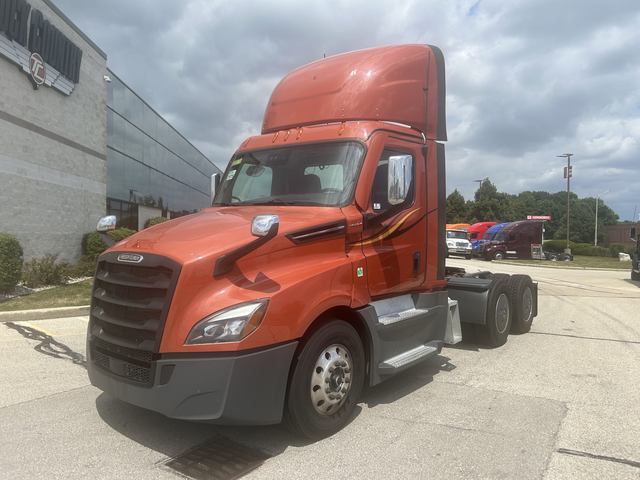 2024 Freightliner PT126DC 2024 Freightliner PT126DC - image 1 of 6
