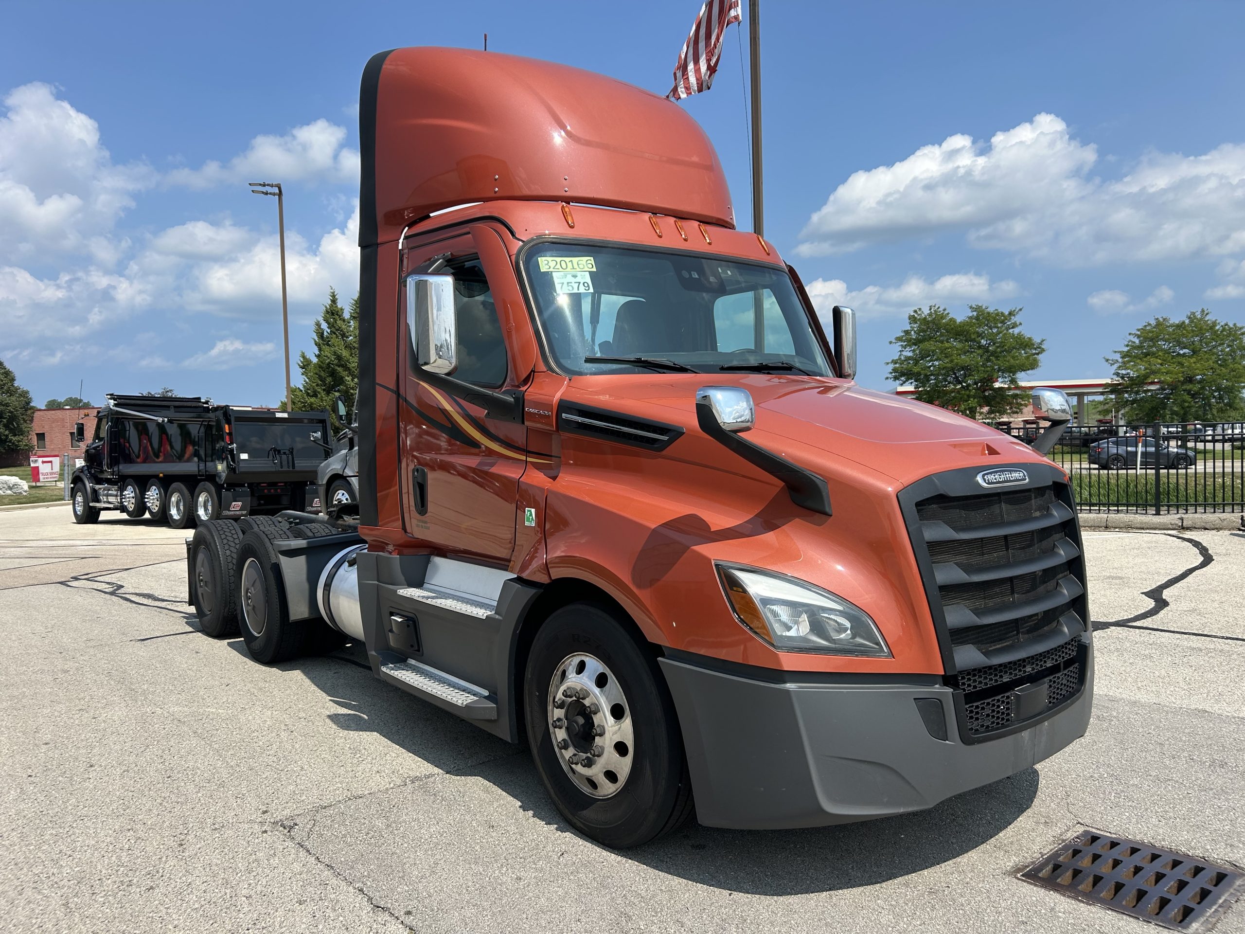 2024 Freightliner PT126DC 2024 Freightliner PT126DC - image 3 of 6