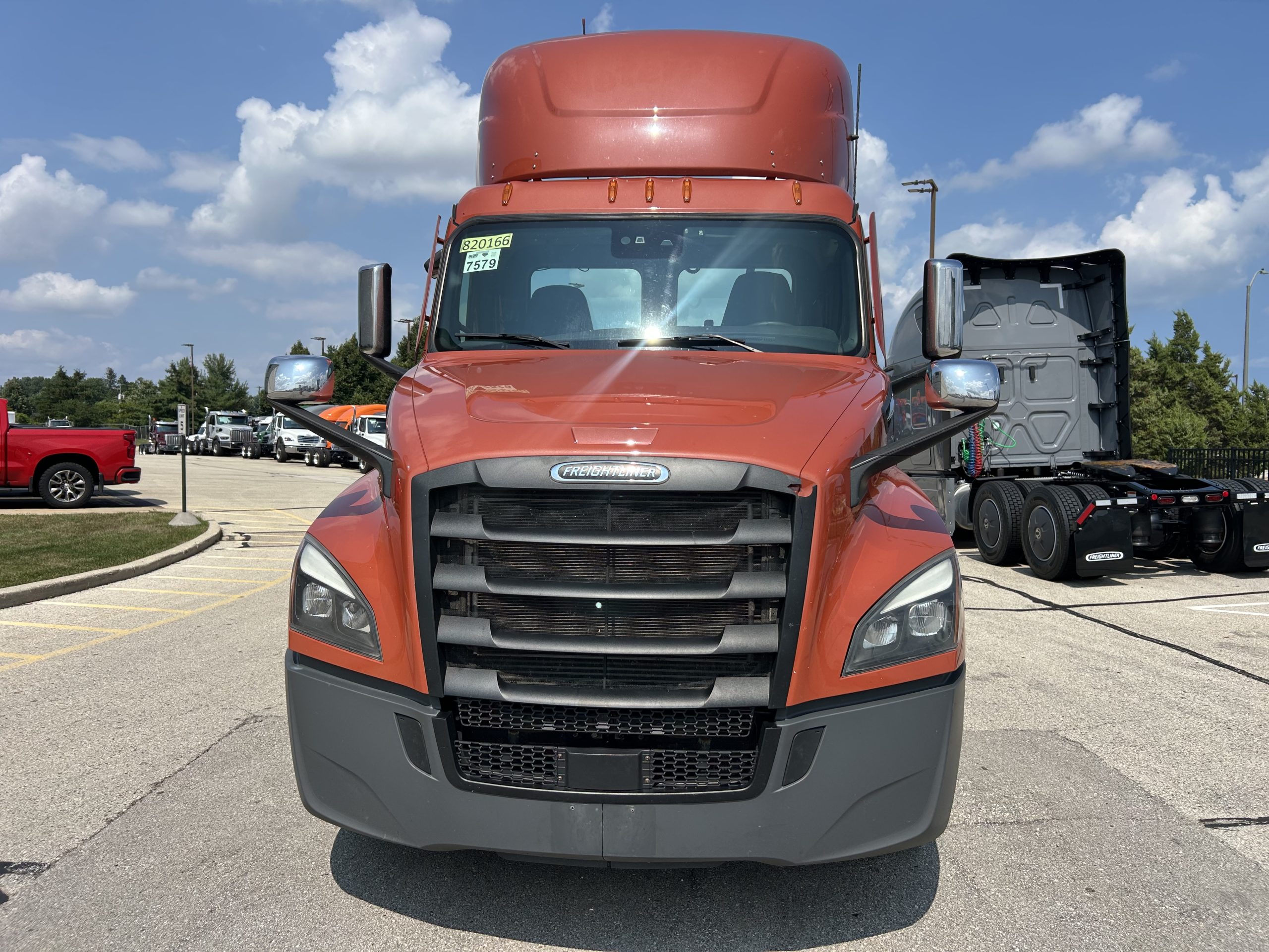 2024 Freightliner PT126DC 2024 Freightliner PT126DC - image 2 of 6