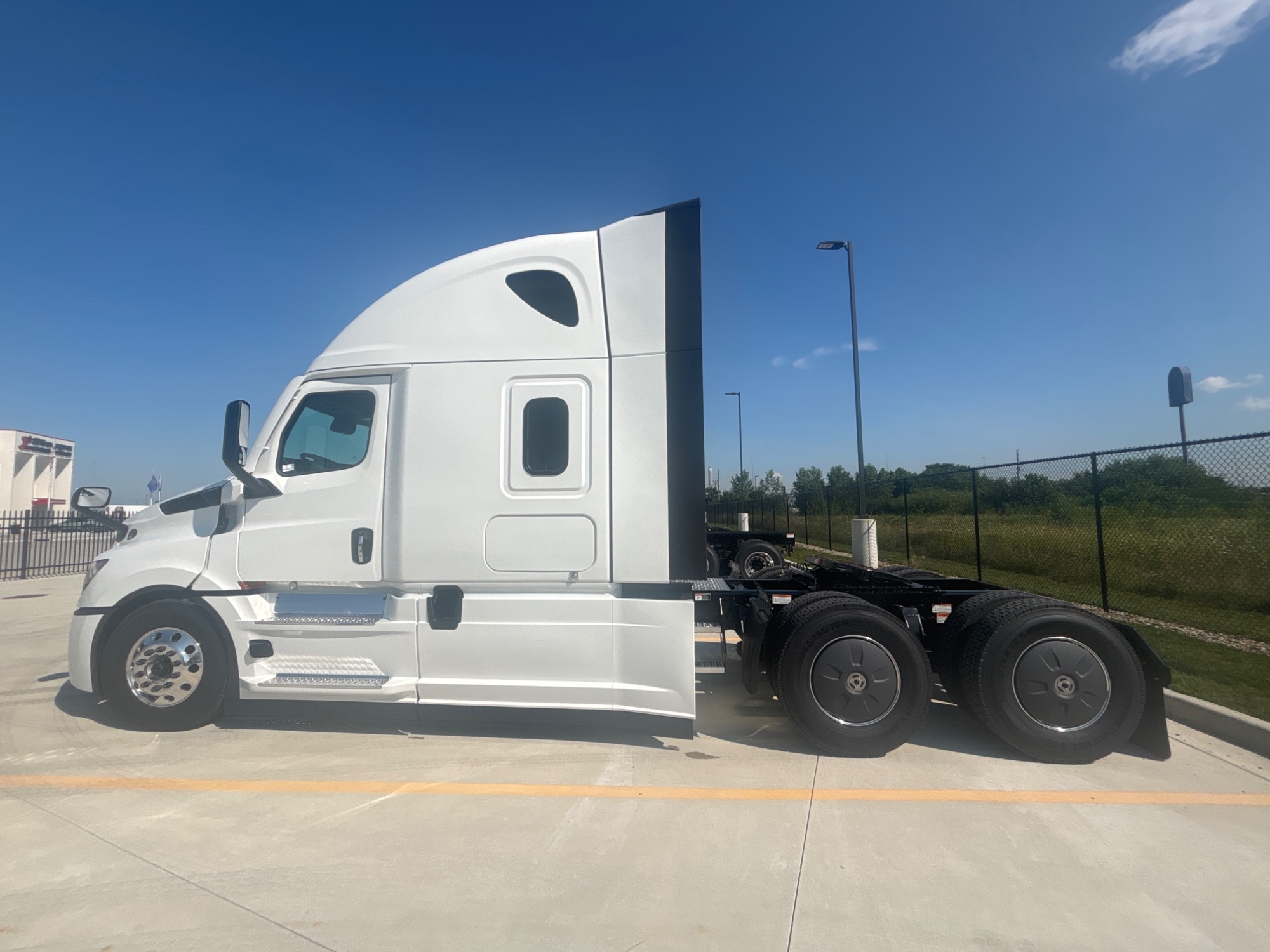 2027 Freightliner PJ126SLP 068Rf00000jfyOE 2027 Freightliner PJ126SLP 068Rf00000jfyOE