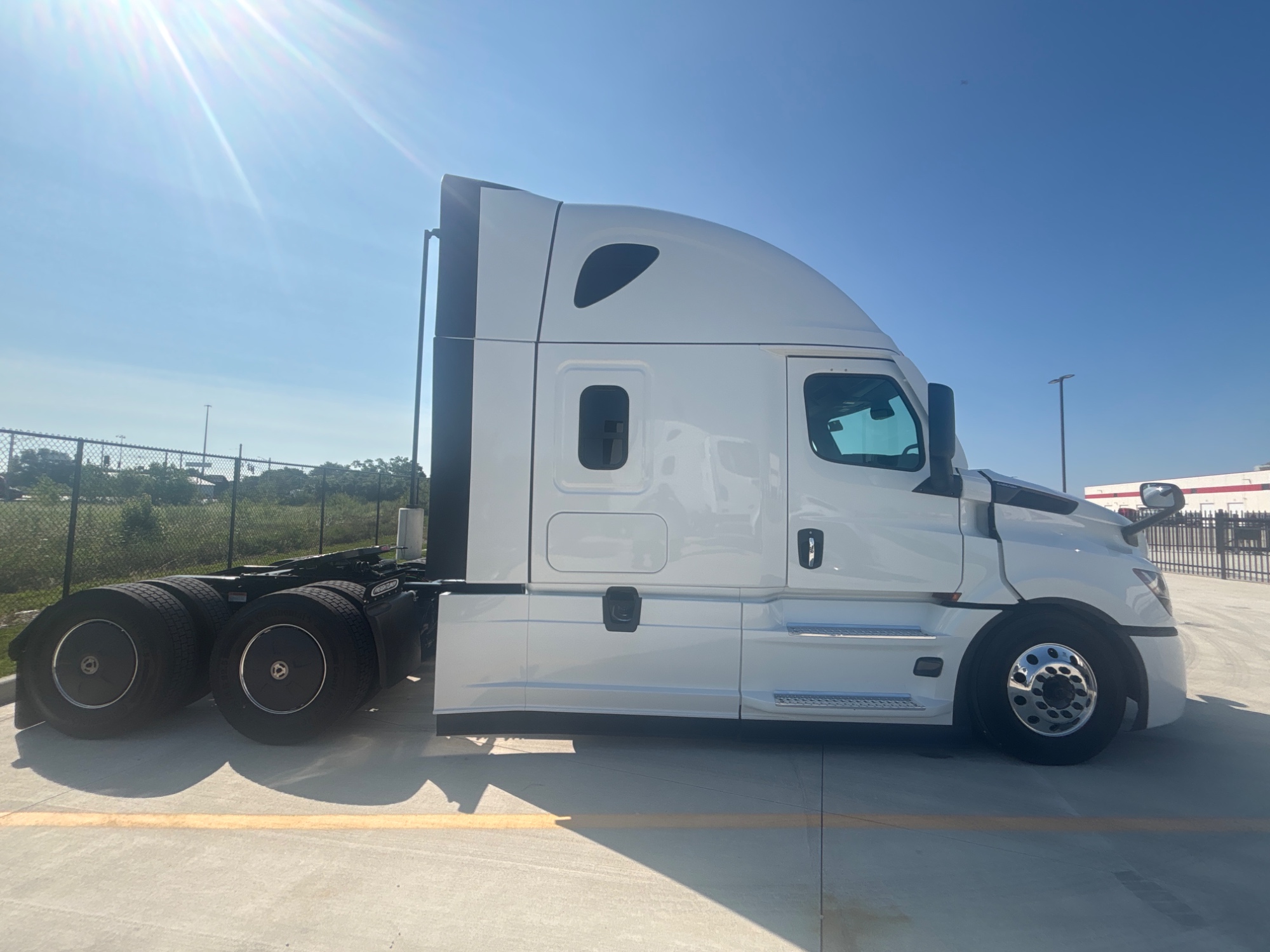2027 Freightliner PJ126SLP 2027 Freightliner PJ126SLP - image 6 of 6