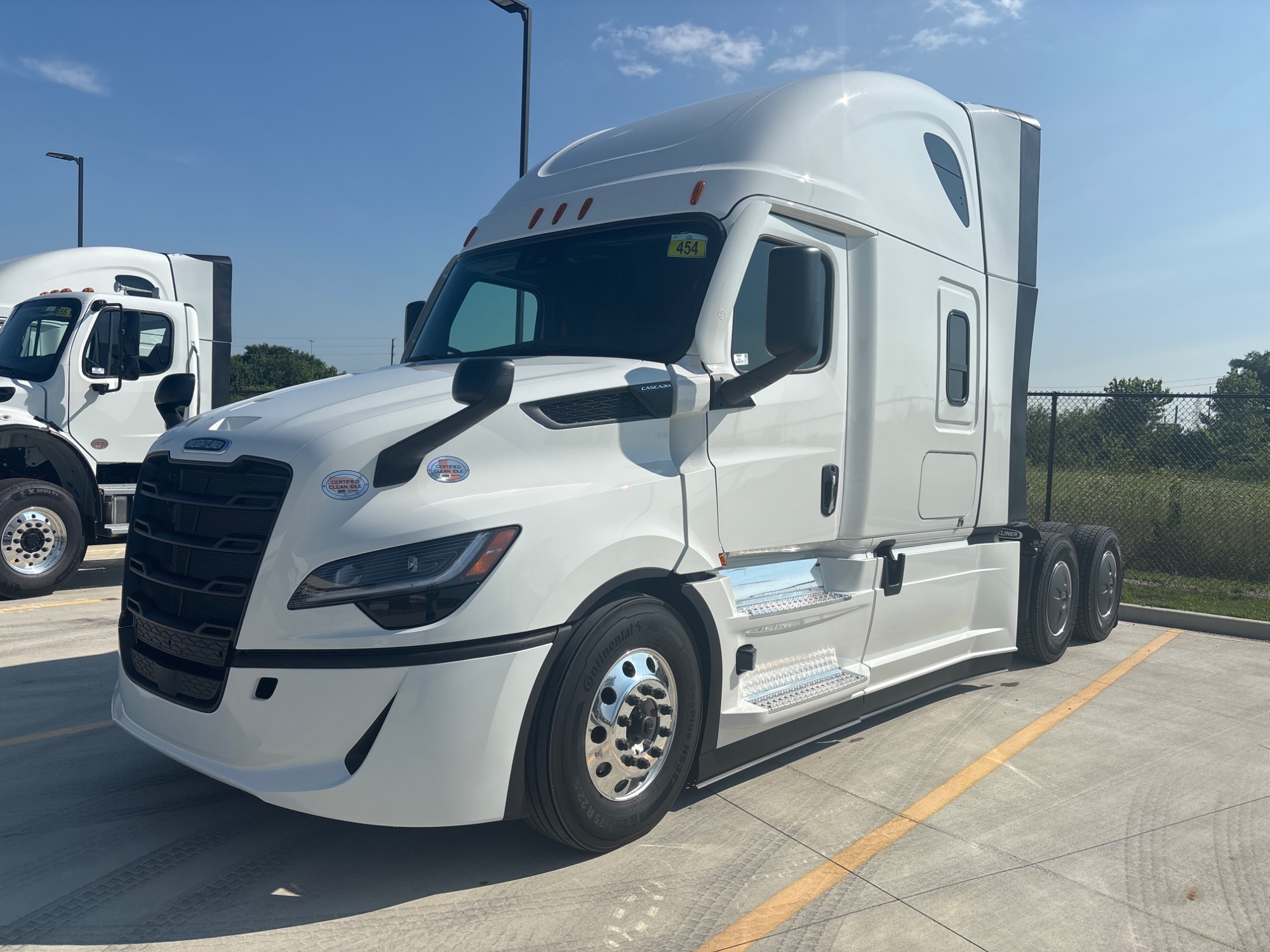 2027 Freightliner PJ126SLP 2027 Freightliner PJ126SLP - image 1 of 6
