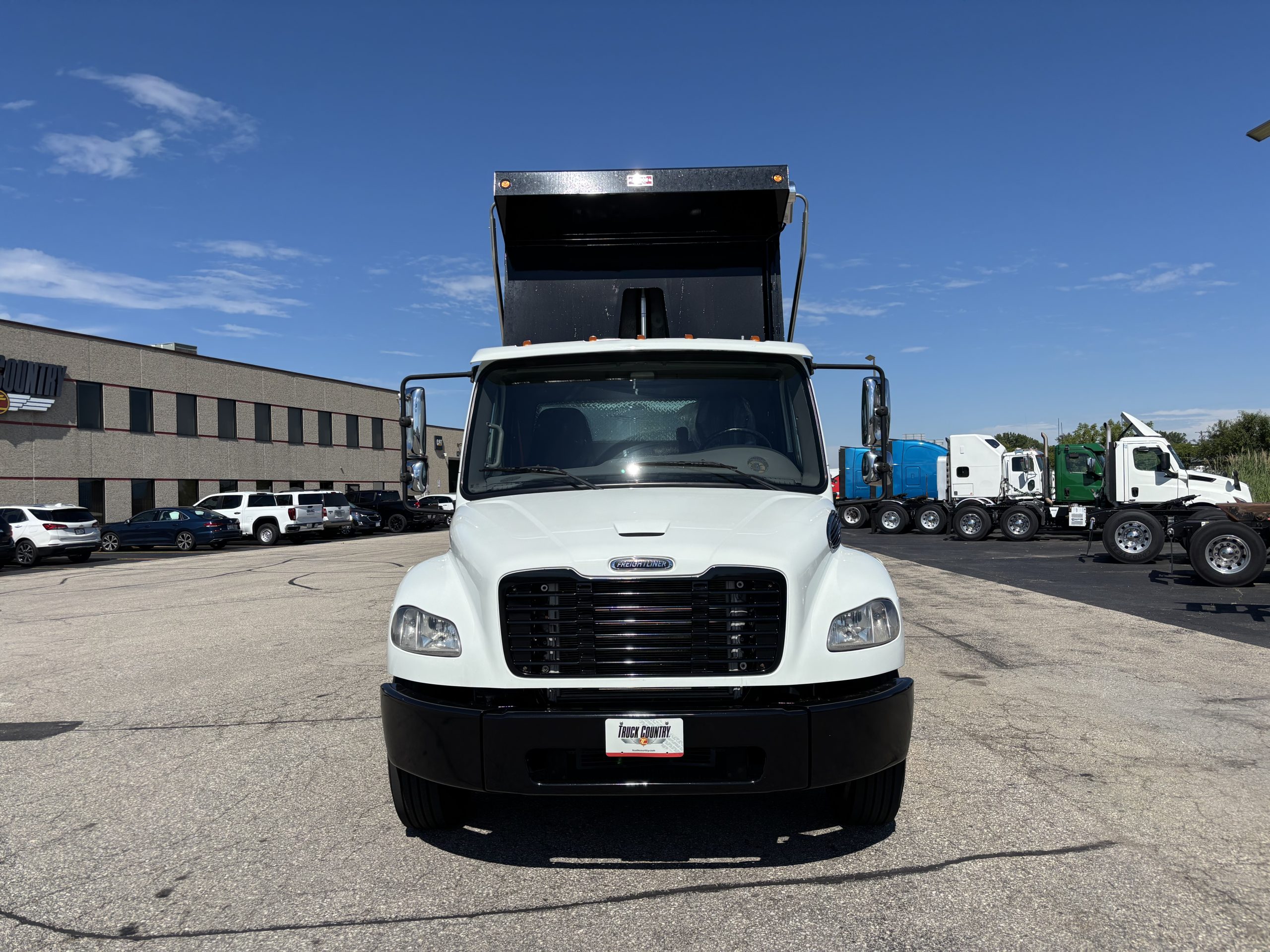 2022 Freightliner M280 2022 Freightliner M280 - image 2 of 6