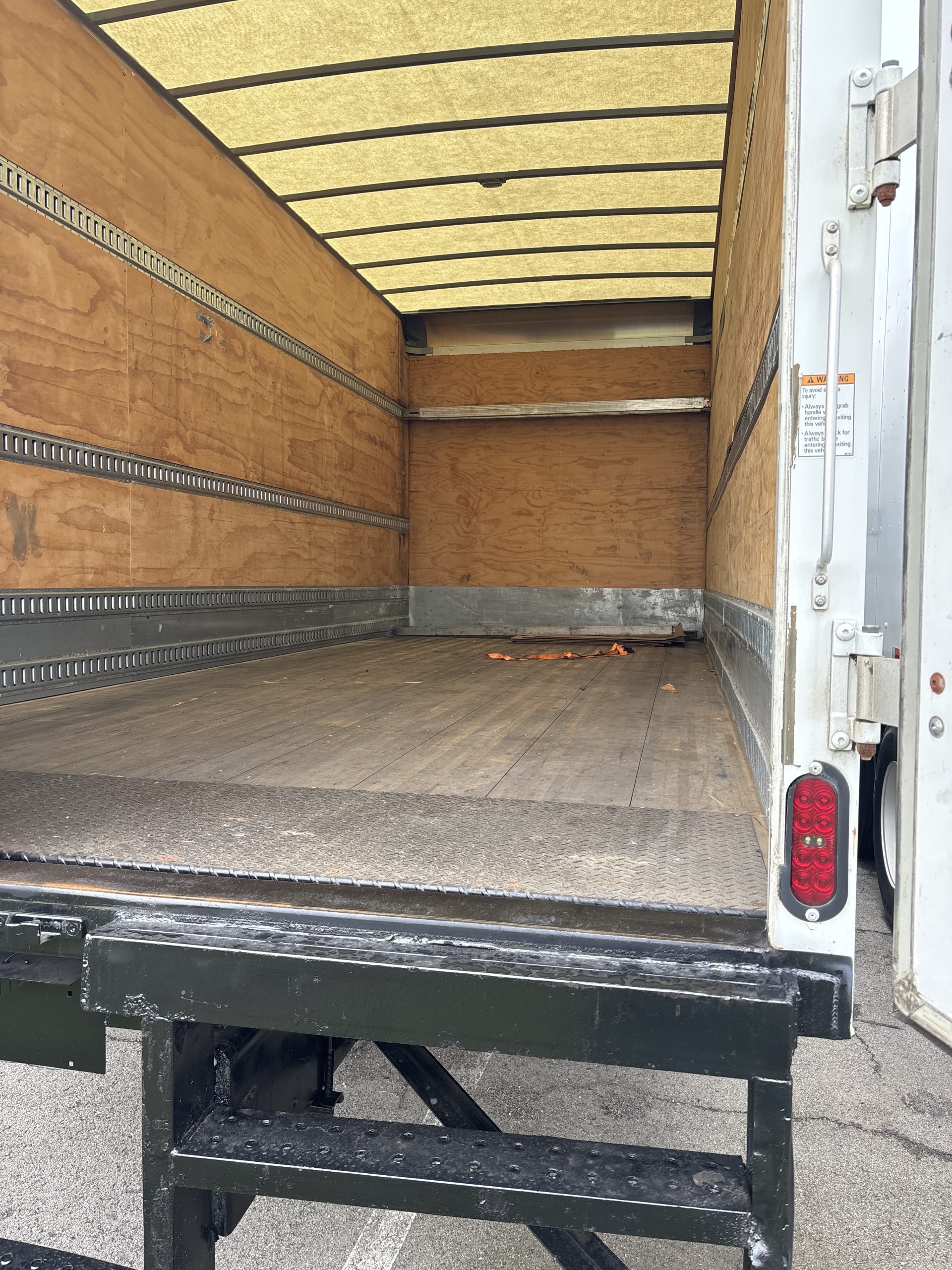2016 Freightliner CA113 068Rf00000jo2Ku 2016 Freightliner CA113 068Rf00000jo2Ku