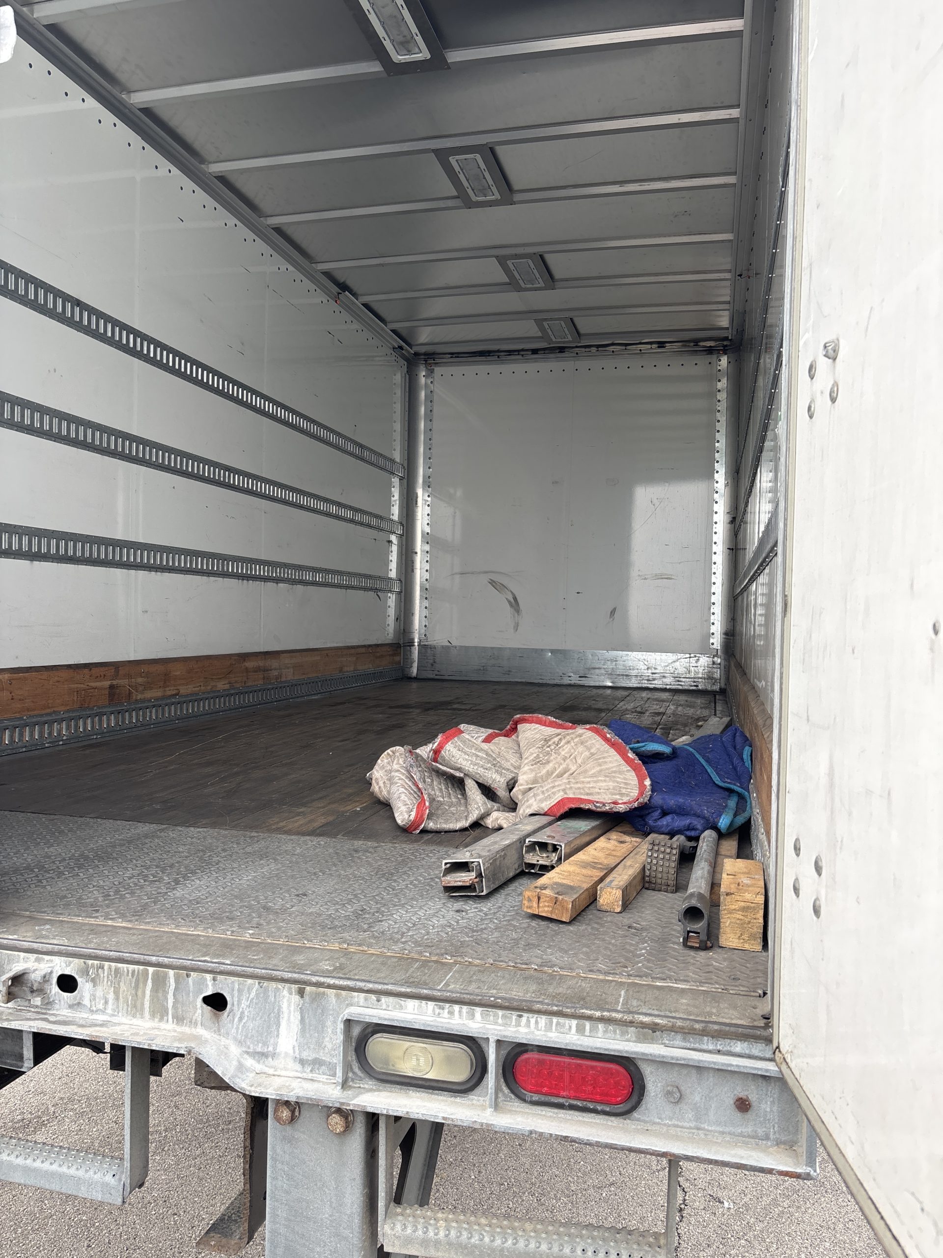 2016 Freightliner CA113 068Rf00000joTMj 2016 Freightliner CA113 068Rf00000joTMj