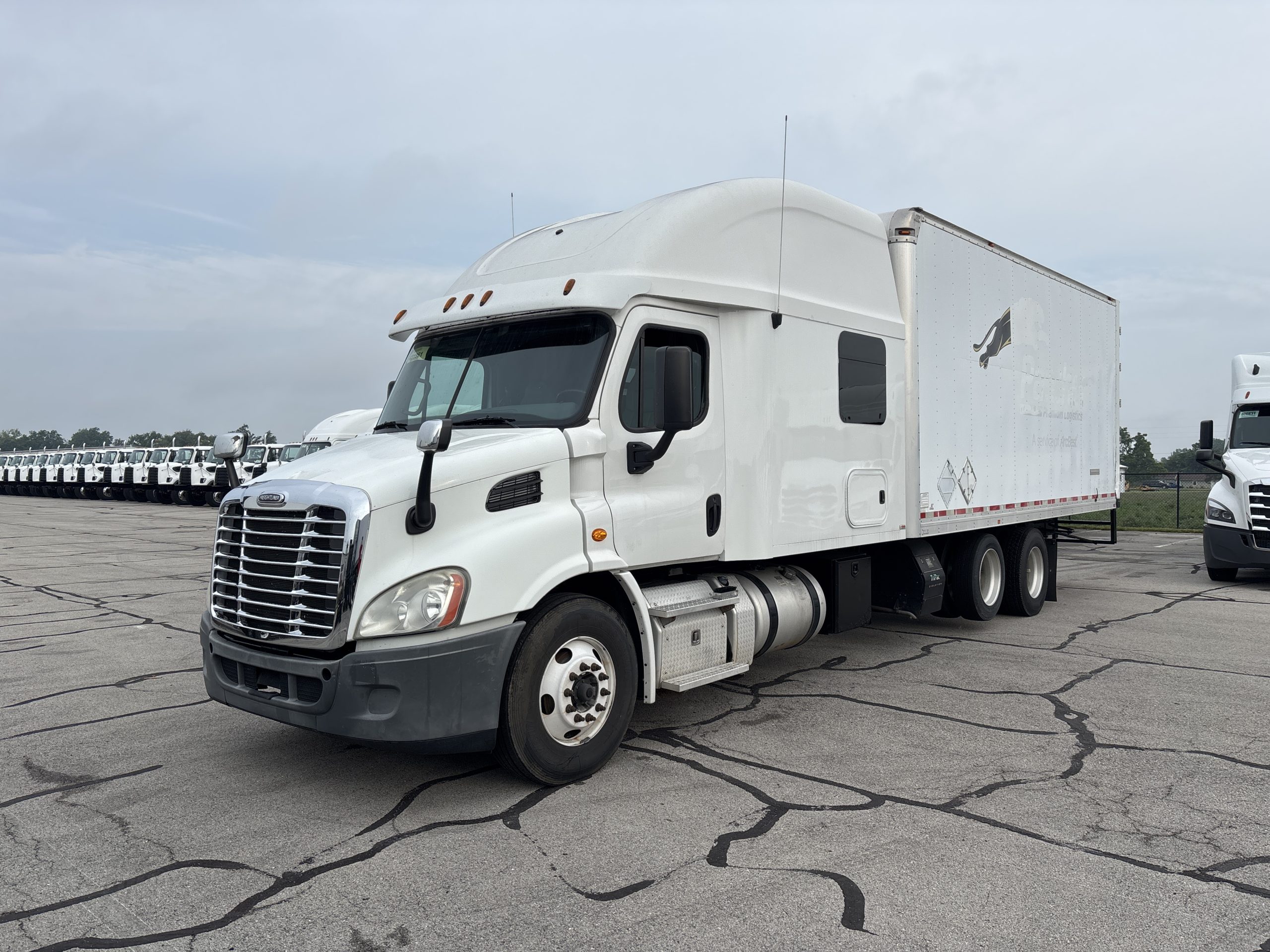 2016 Freightliner CA113 2016 Freightliner CA113 - image 1 of 6