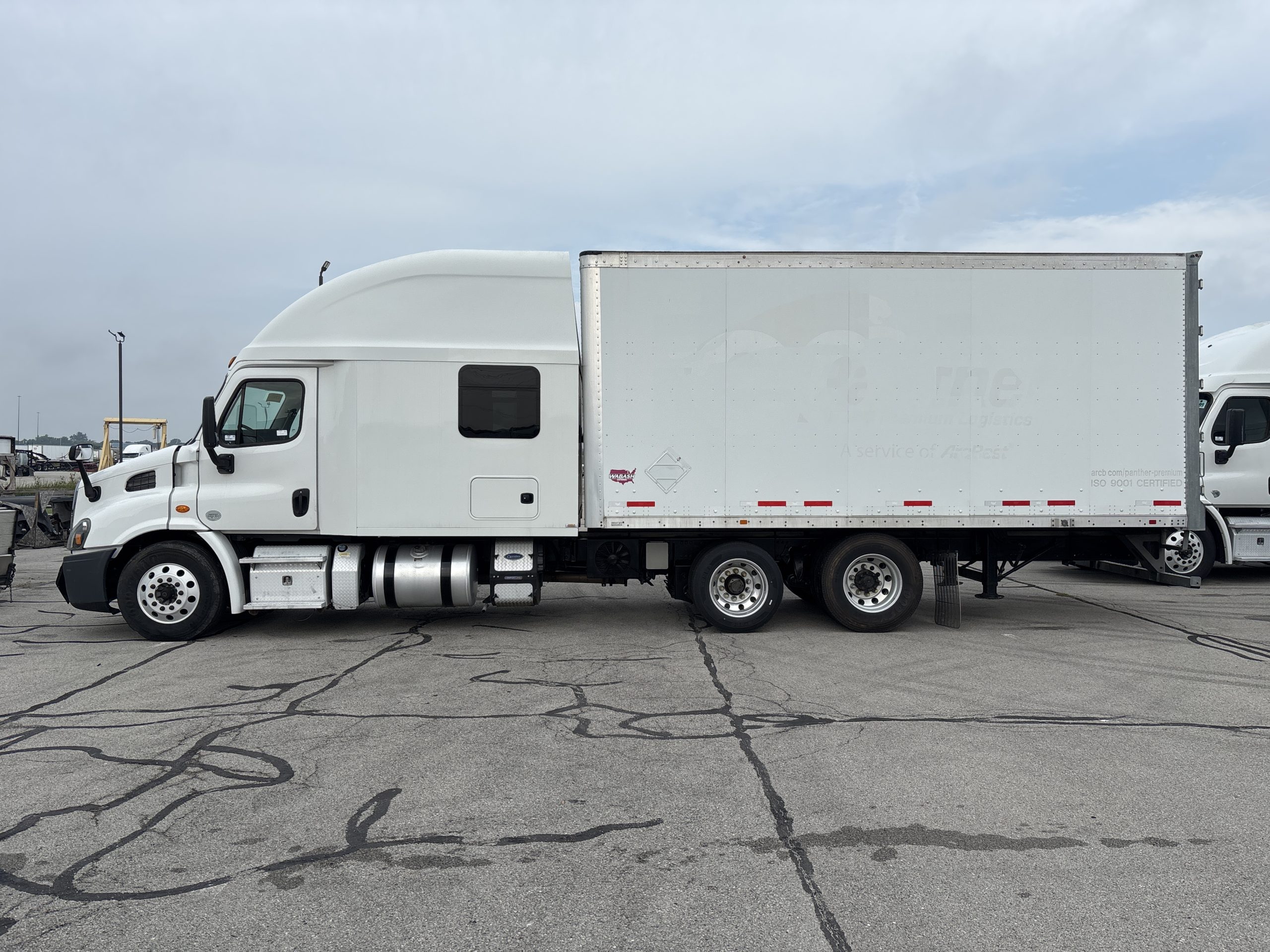 2016 Freightliner CA113 068Rf00000joaJJ 2016 Freightliner CA113 068Rf00000joaJJ