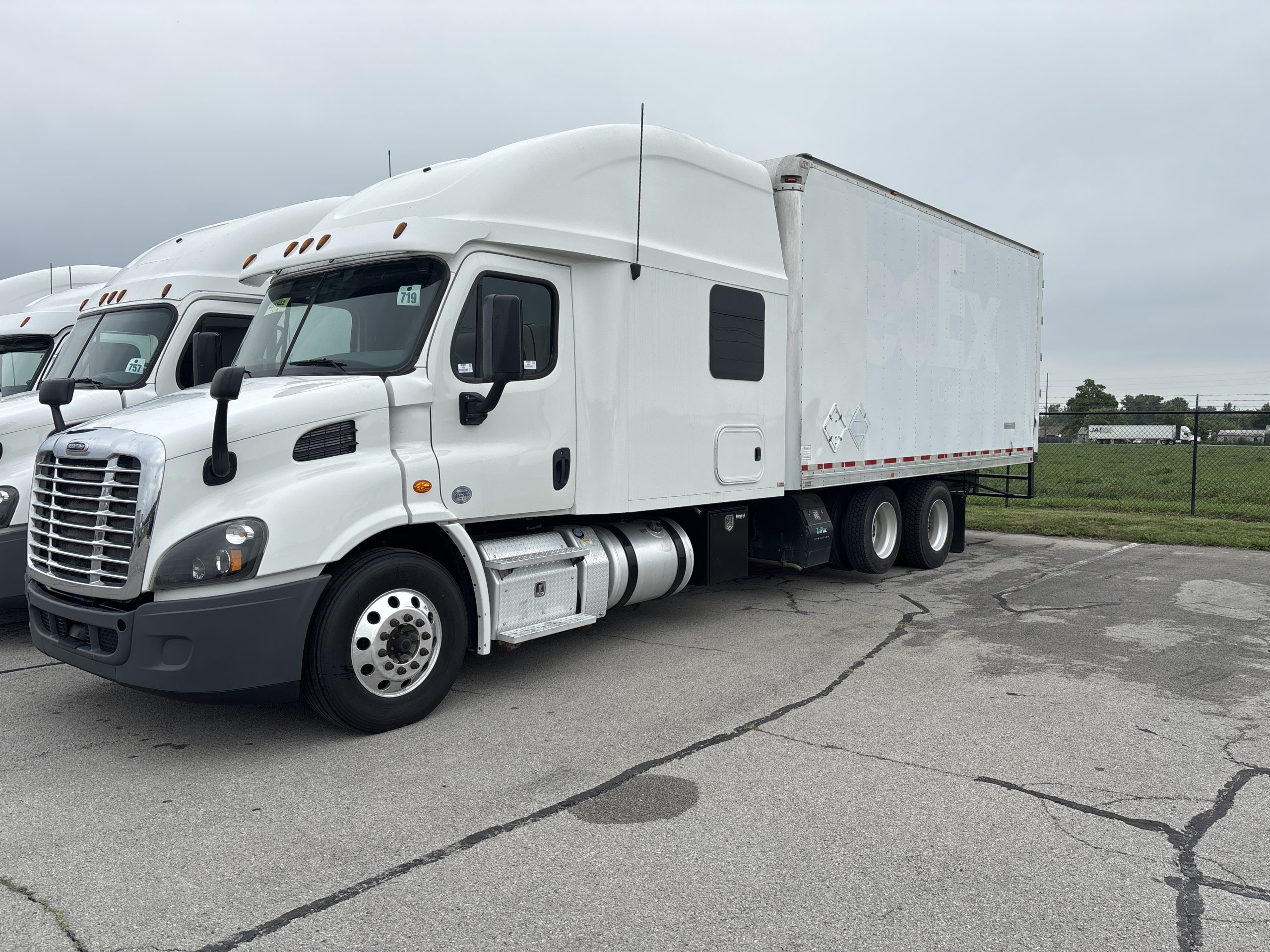 2016 Freightliner CA113 2016 Freightliner CA113 - image 1 of 6