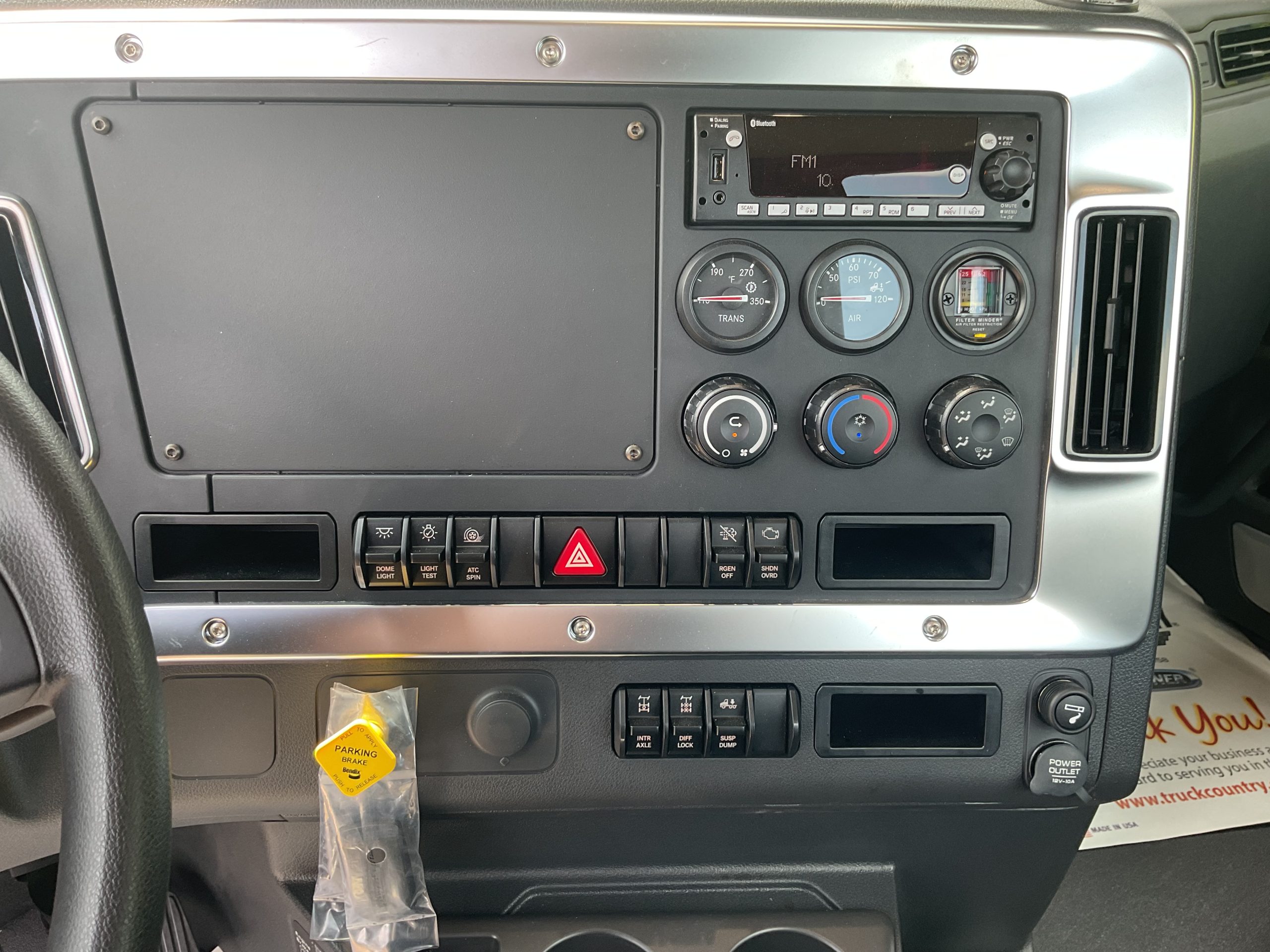 2025 Western Star 47X 2025 Western Star 47X - image 5 of 6