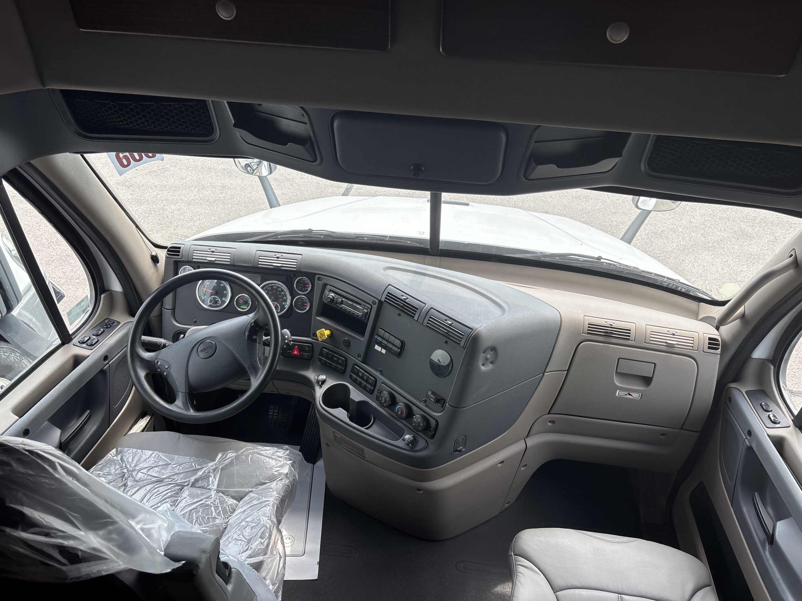 2016 Freightliner in Fort Wayne, IN — photo 5