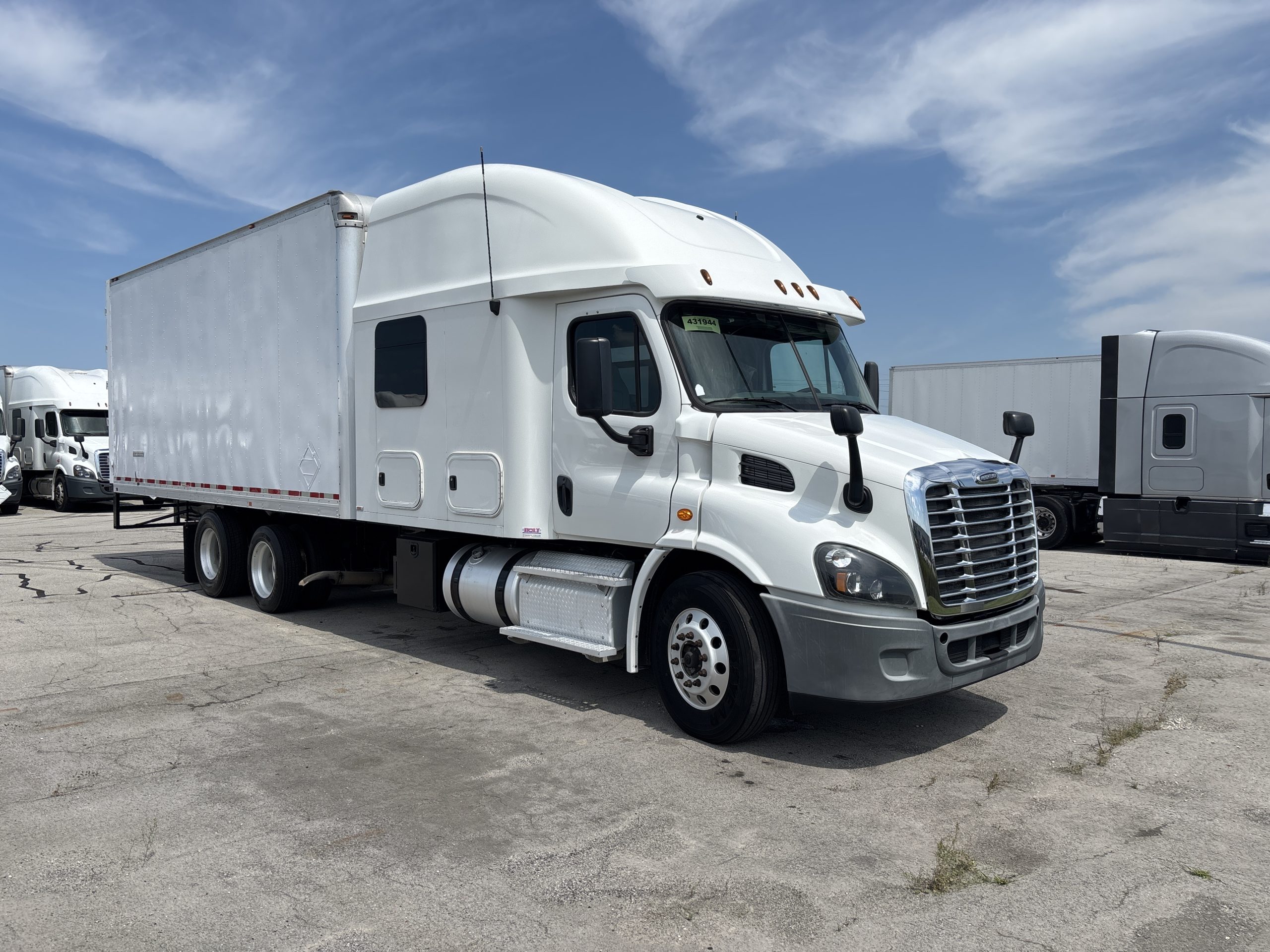2016 Freightliner in Fort Wayne, IN — photo 3