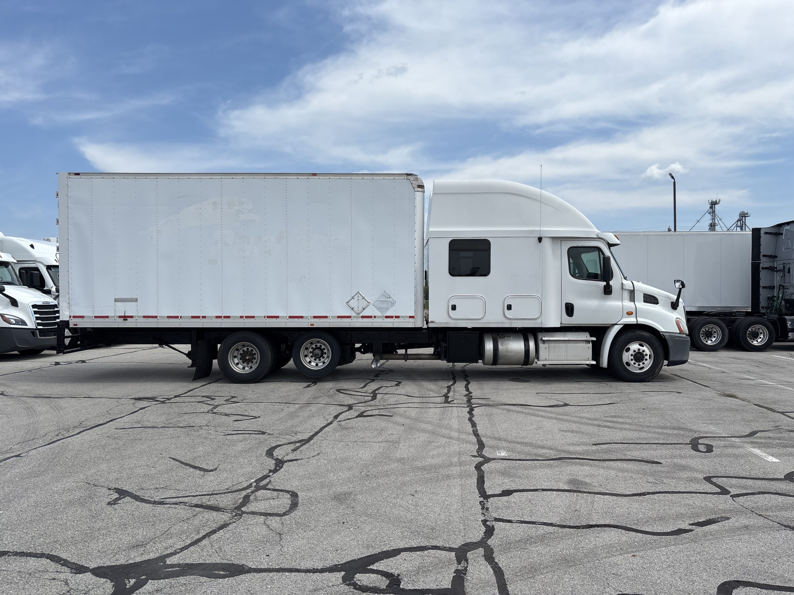 2016 Freightliner CA113 068Rf00000kOb8q 2016 Freightliner CA113 068Rf00000kOb8q