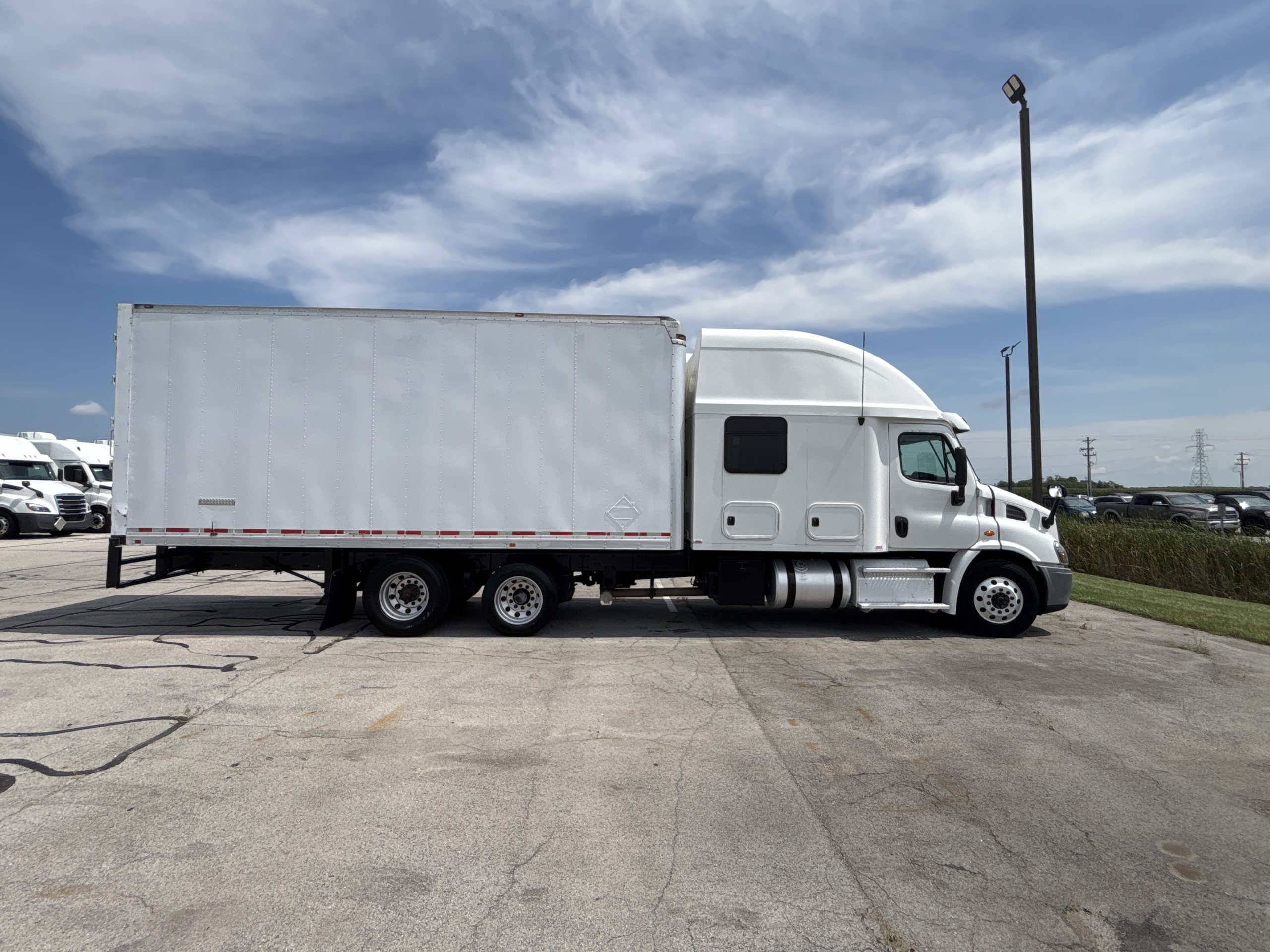 2016 Freightliner CA113 068Rf00000kOyBq 2016 Freightliner CA113 068Rf00000kOyBq