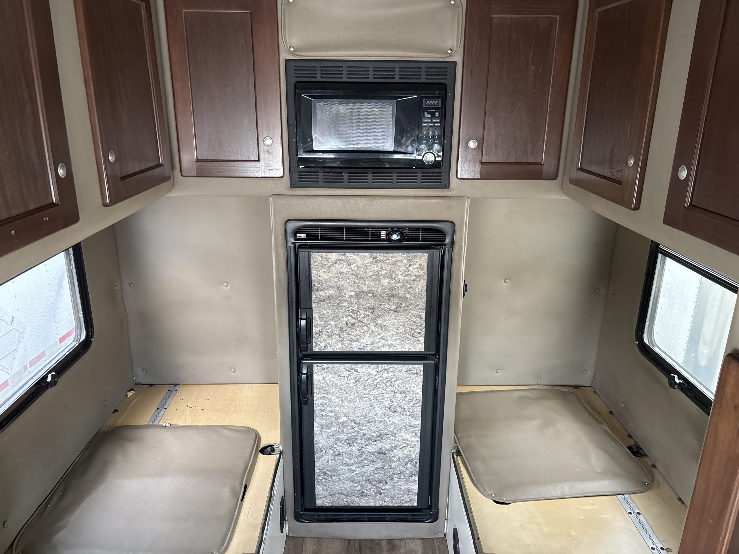 2016 Freightliner CA113 068Rf00000kP2dd 2016 Freightliner CA113 068Rf00000kP2dd