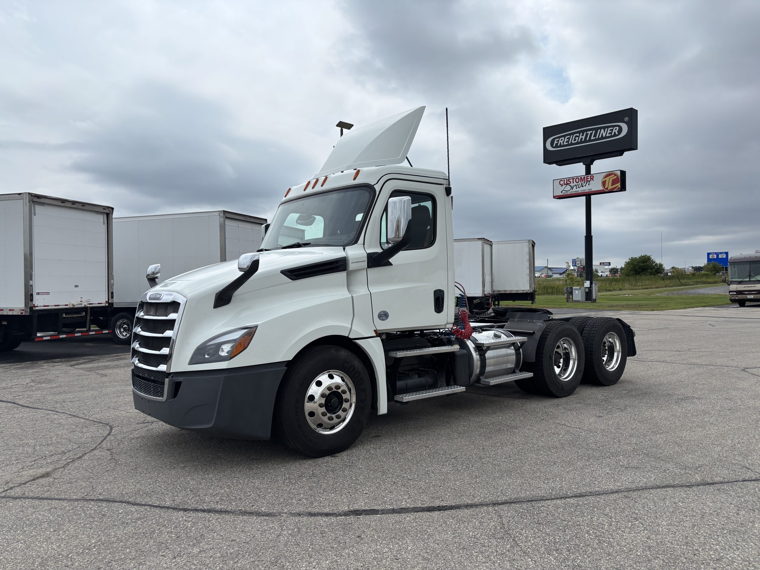 2019 Freightliner PT126DC 2019 Freightliner PT126DC - image 1 of 6