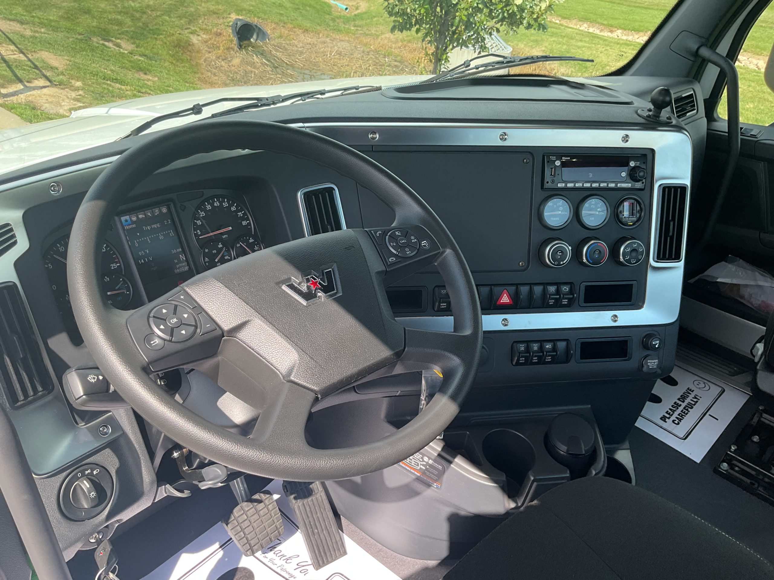 2025 Western Star 47X 2025 Western Star 47X - image 6 of 6