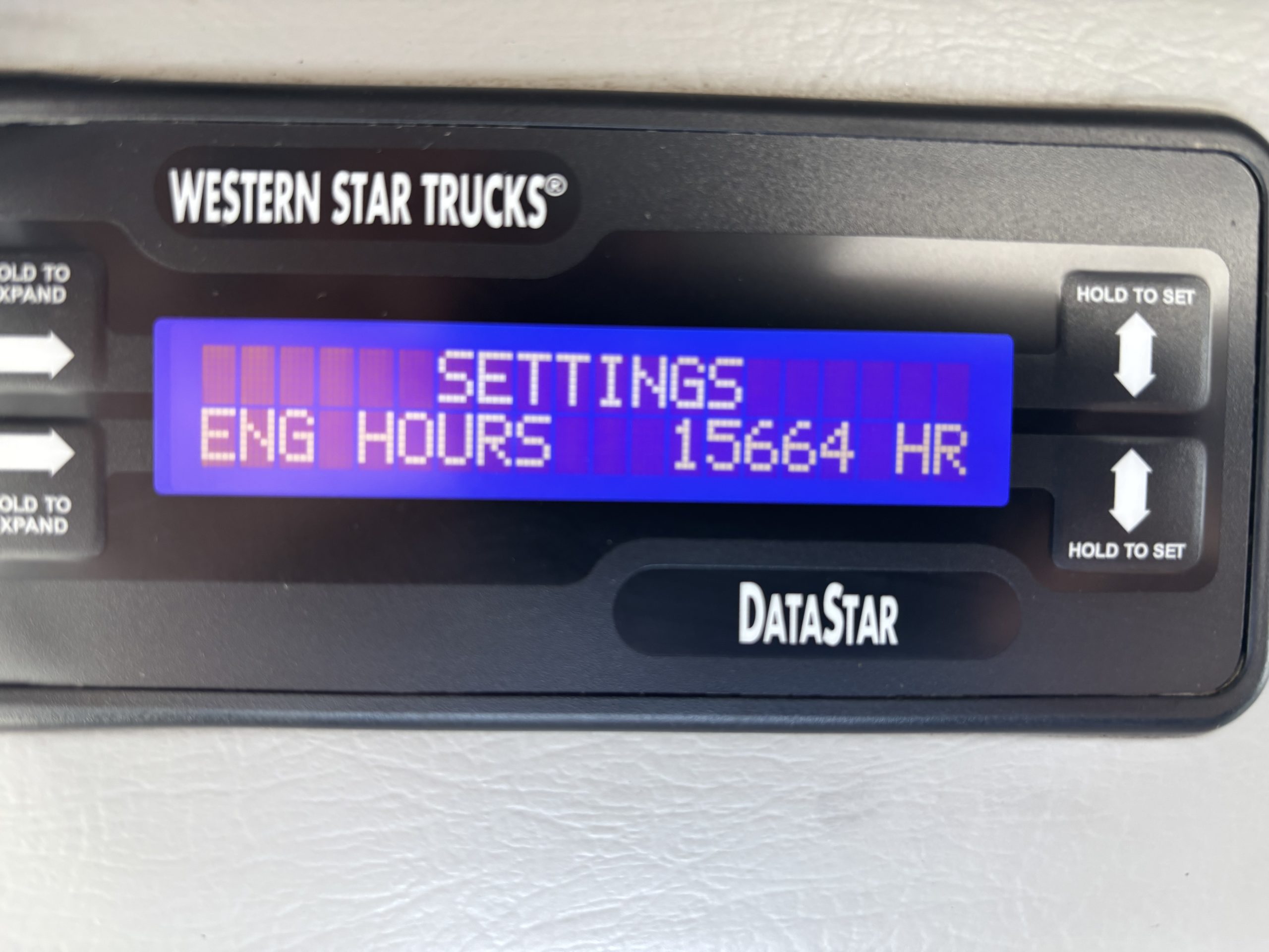 2020 Western Star 4900SB 2020 Western Star 4900SB - image 5 of 6