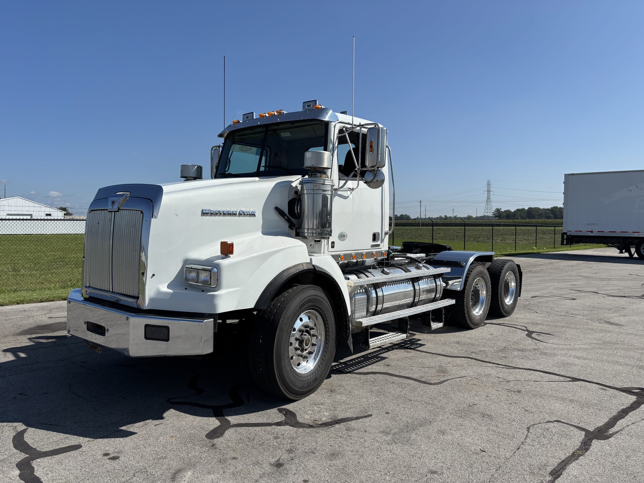 2020 Western Star 4900SB 2020 Western Star 4900SB - image 1 of 6